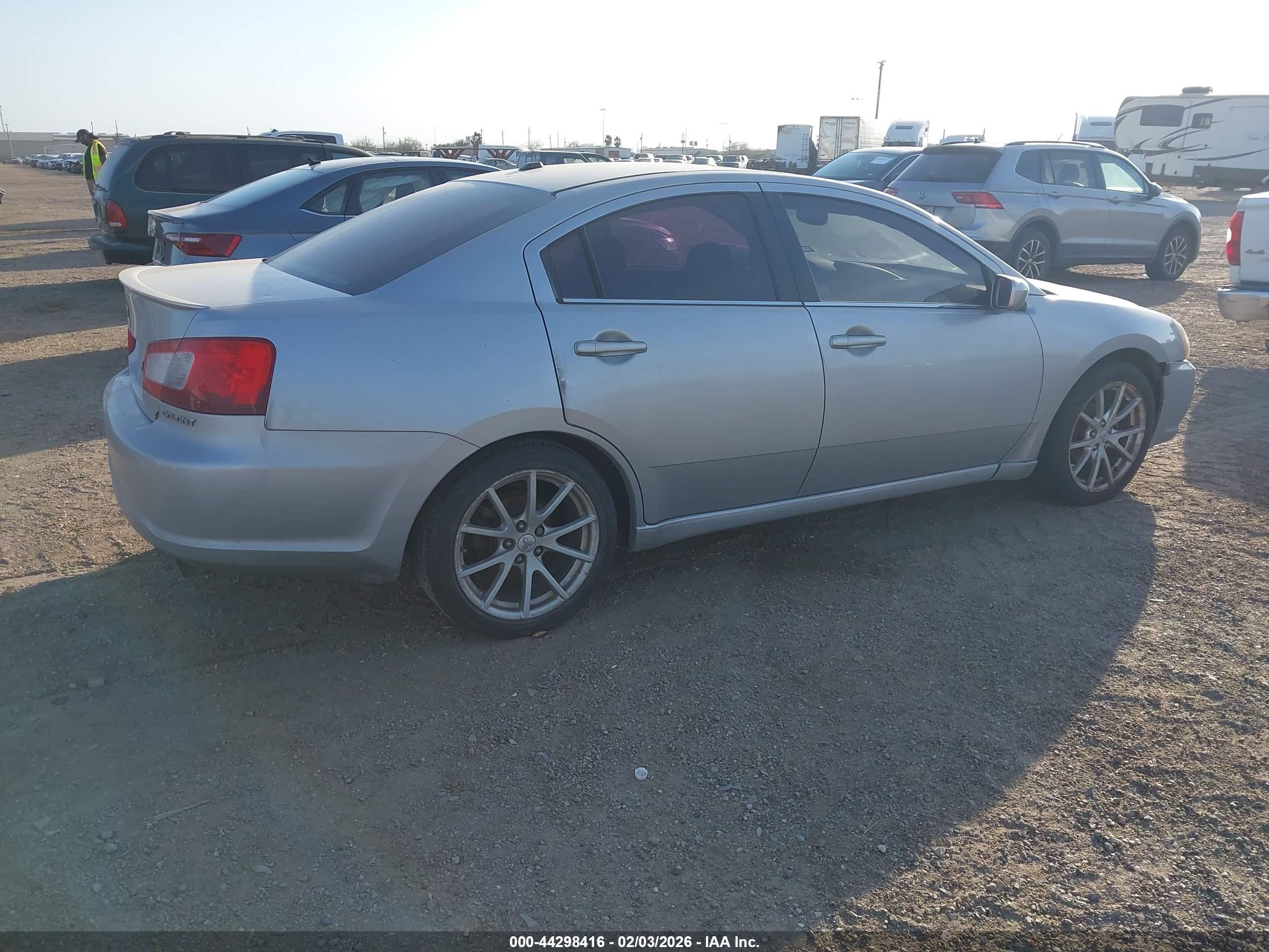 MITSUBISHI GALANT image 4