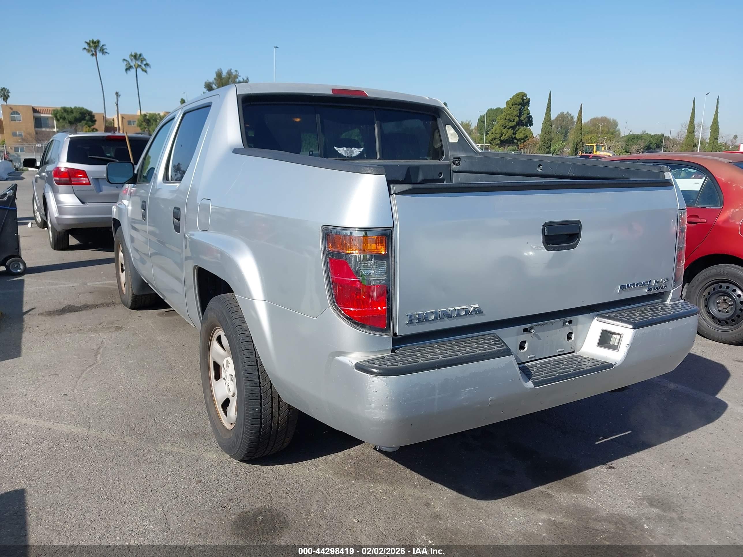 HONDA RIDGELINE image 3