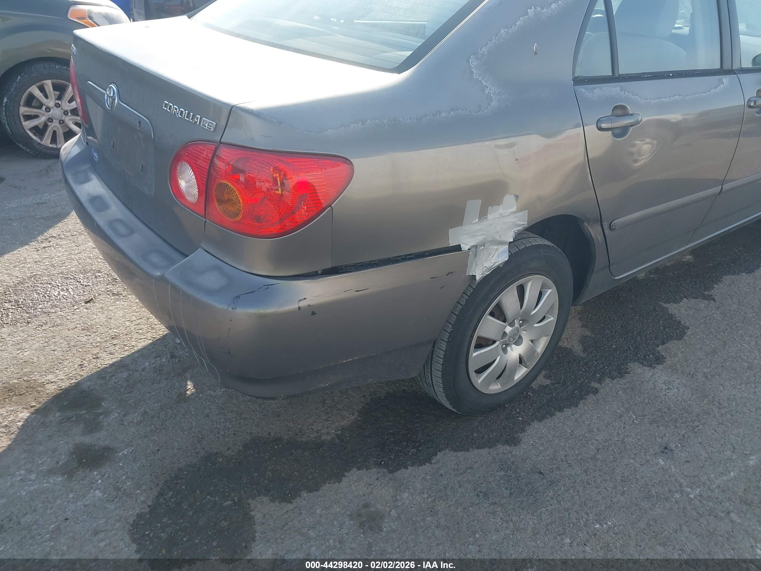 TOYOTA COROLLA image 6