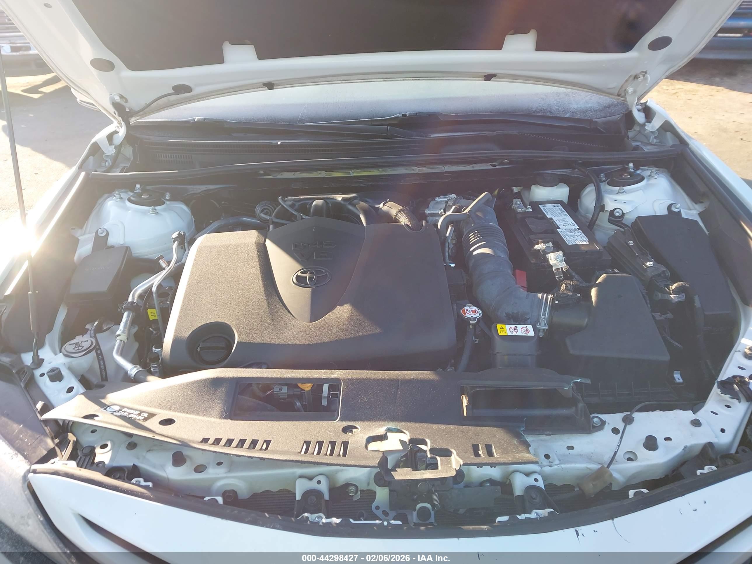 TOYOTA CAMRY image 10