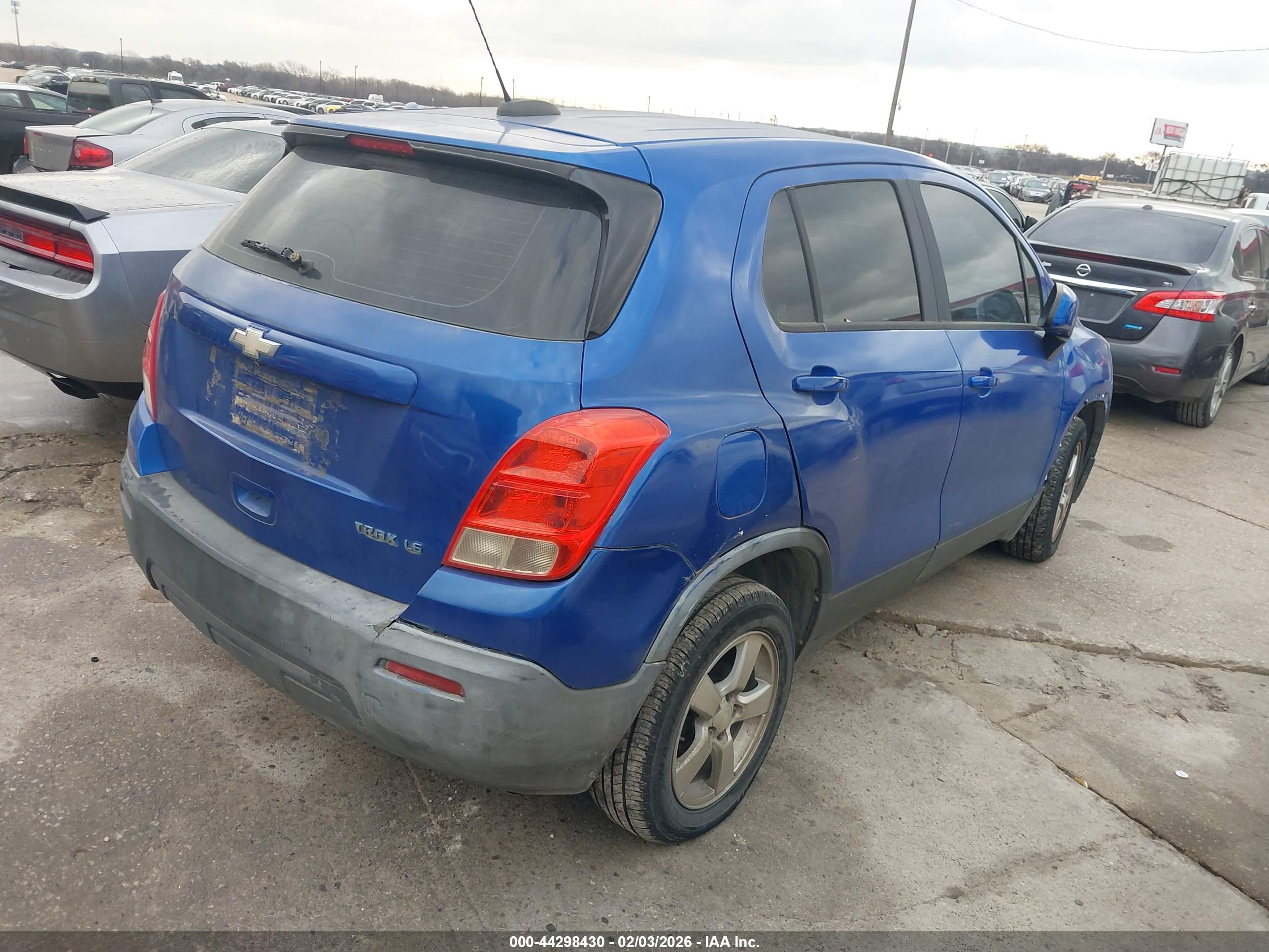 CHEVROLET TRAX image 4
