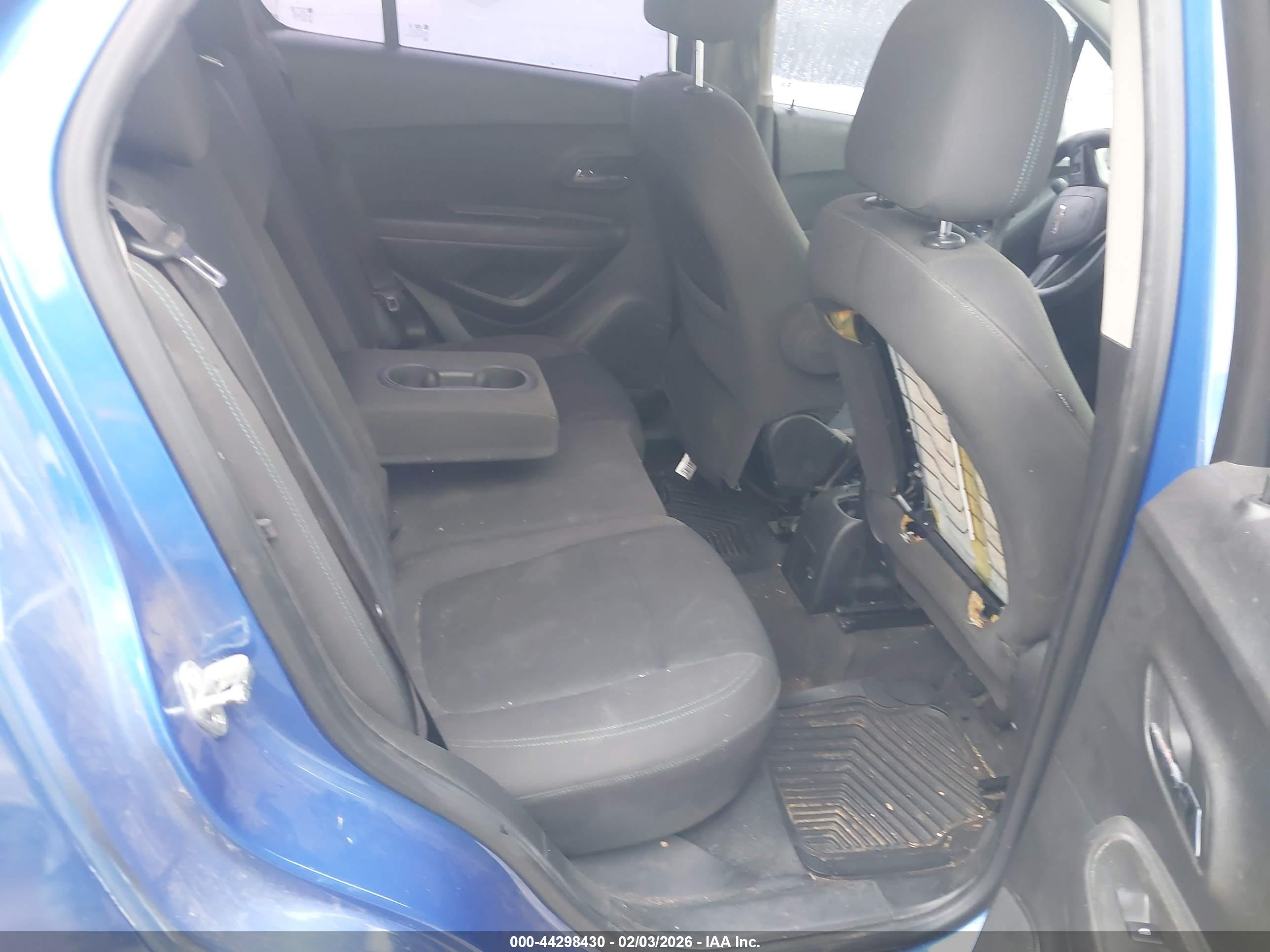 CHEVROLET TRAX image 8