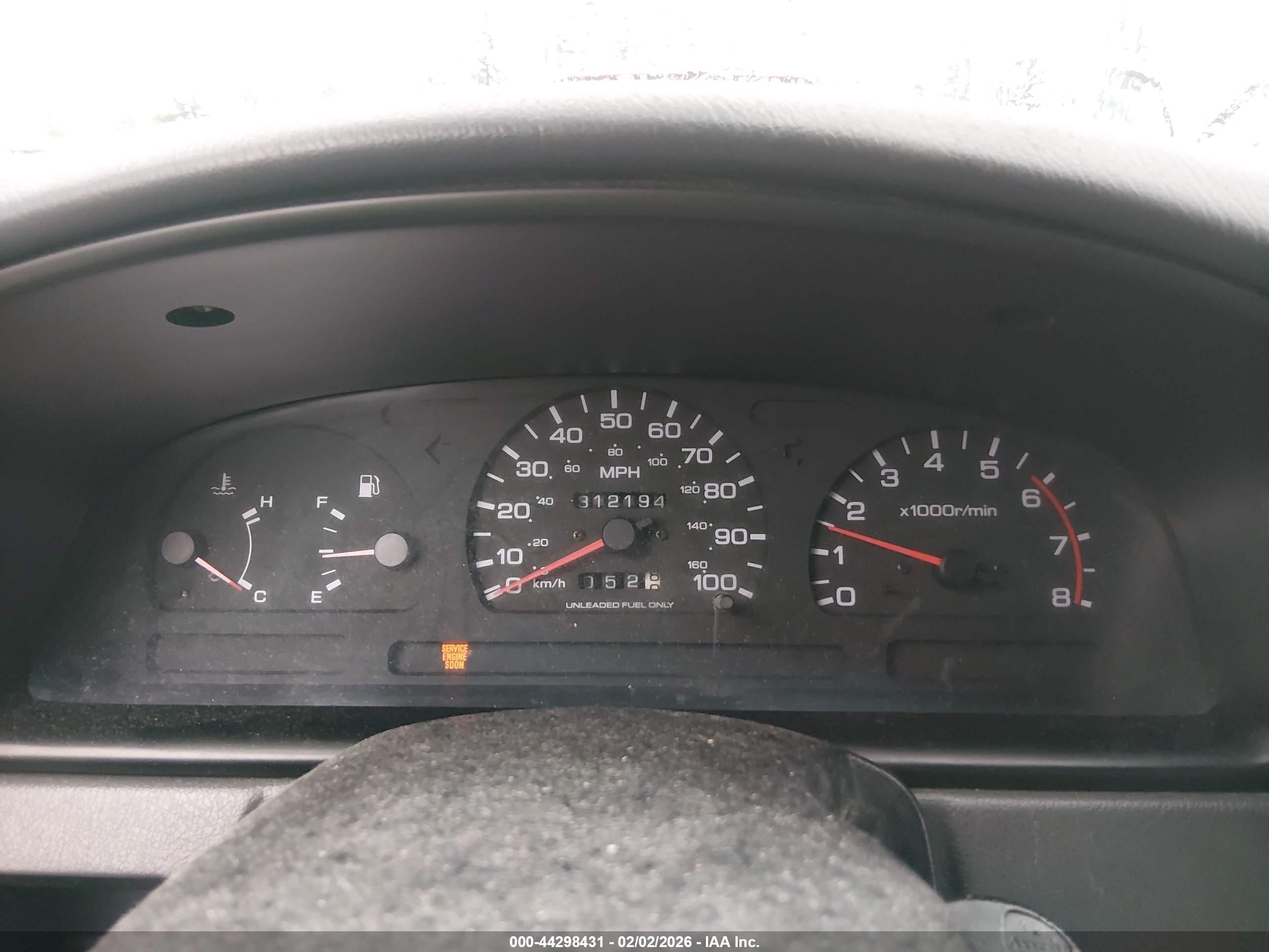 NISSAN 4X2 image 7