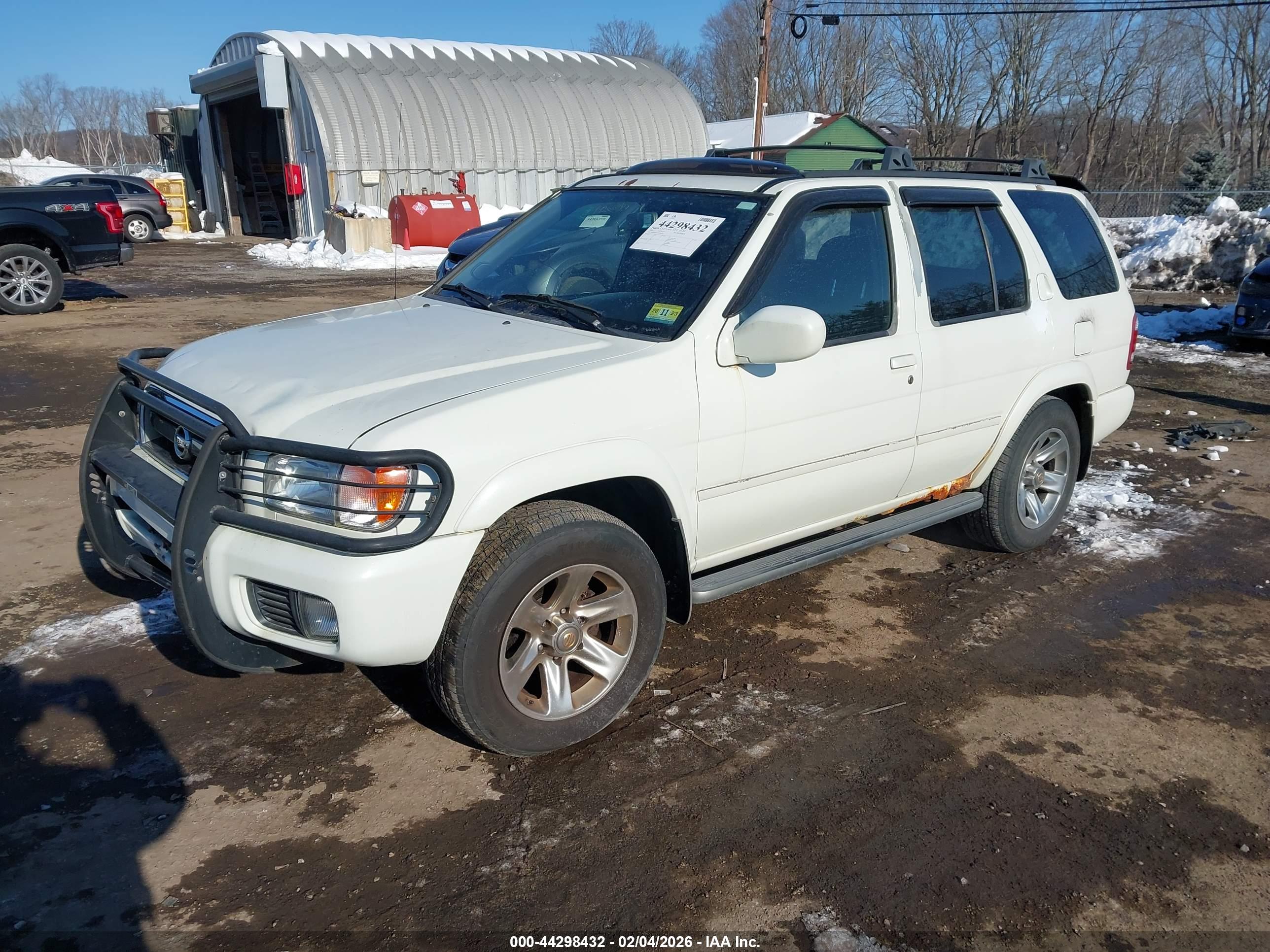 NISSAN PATHFINDER image 2