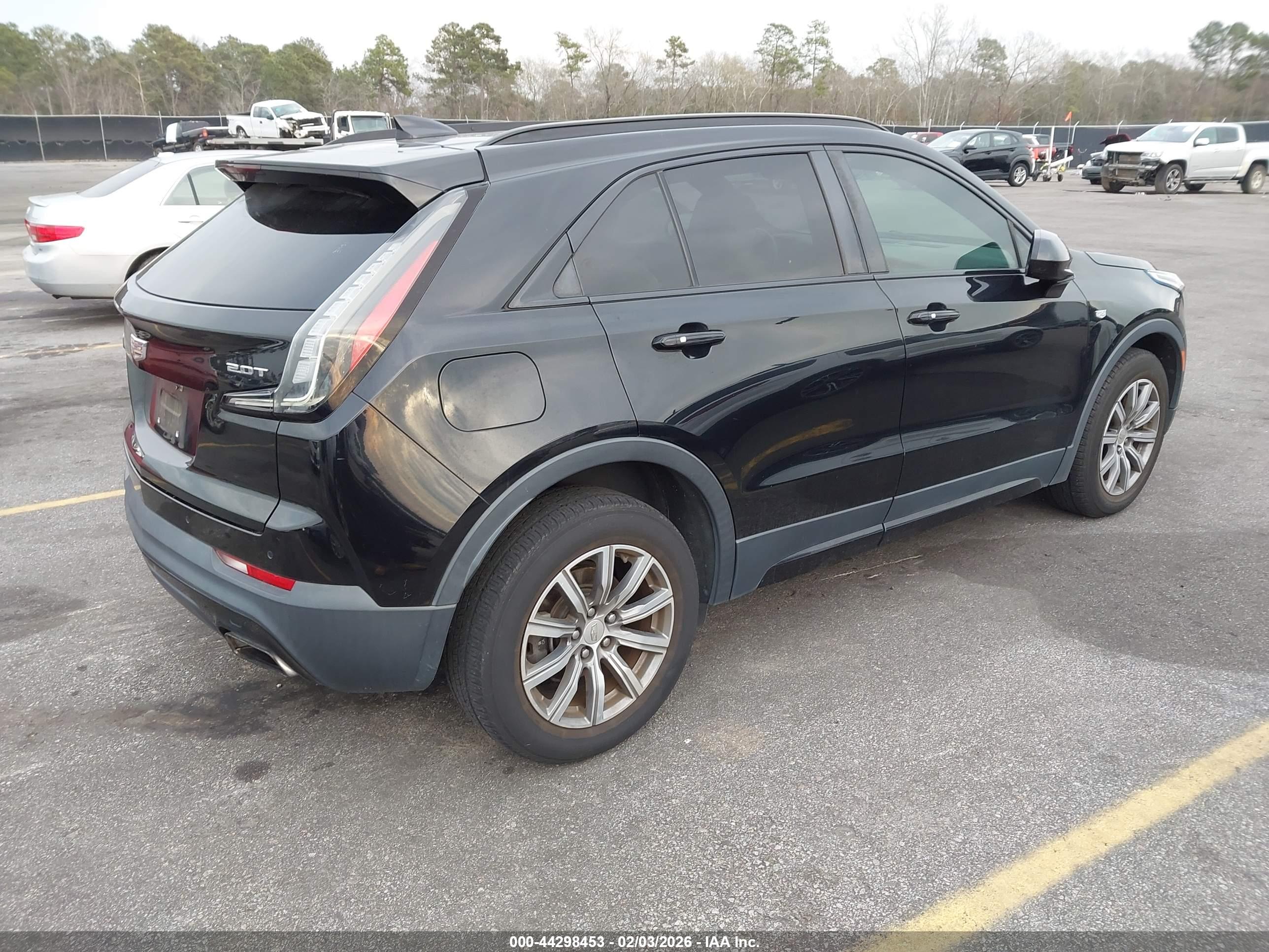 CADILLAC XT4 image 4