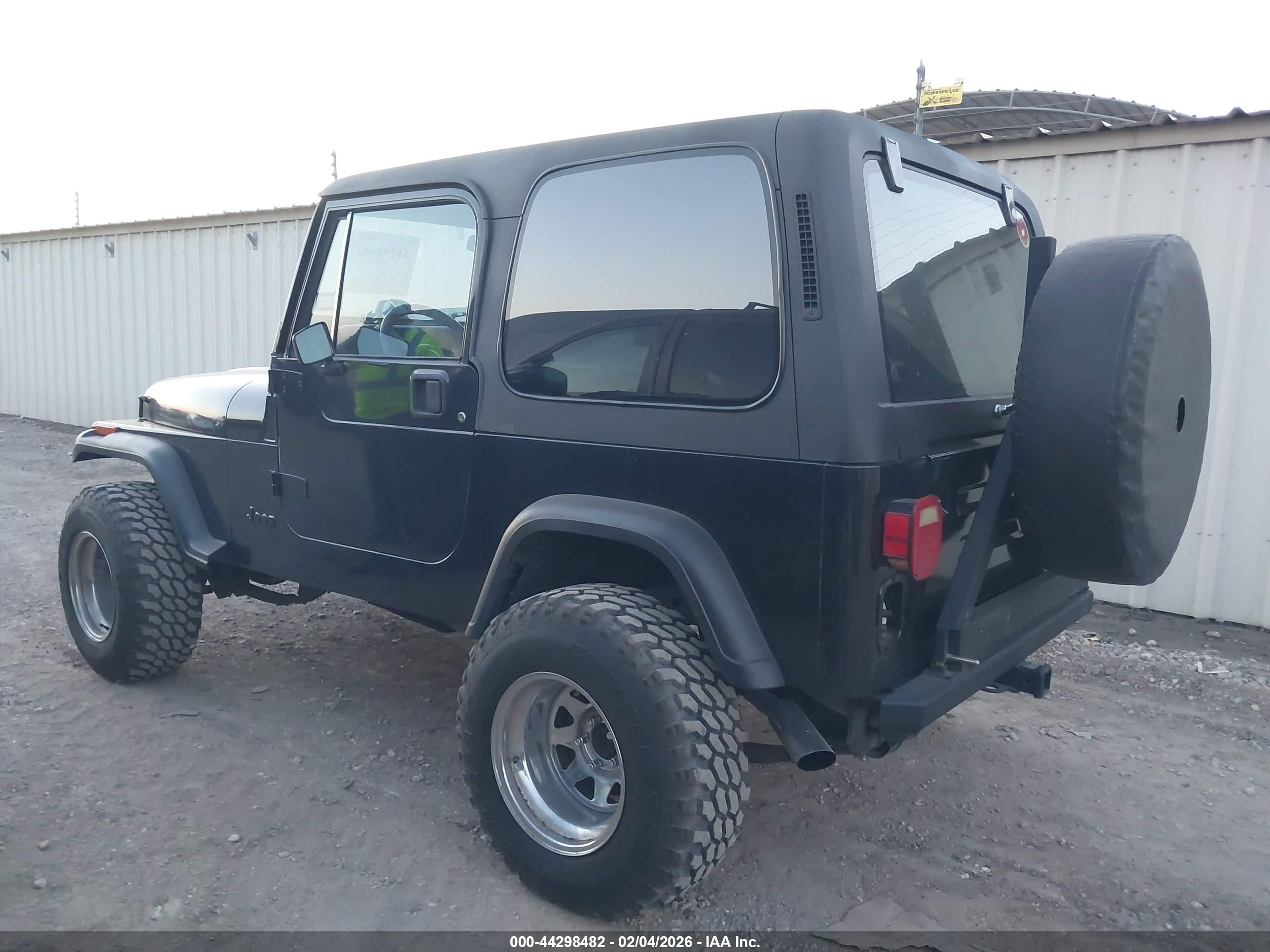 JEEP WRANGLER image 3