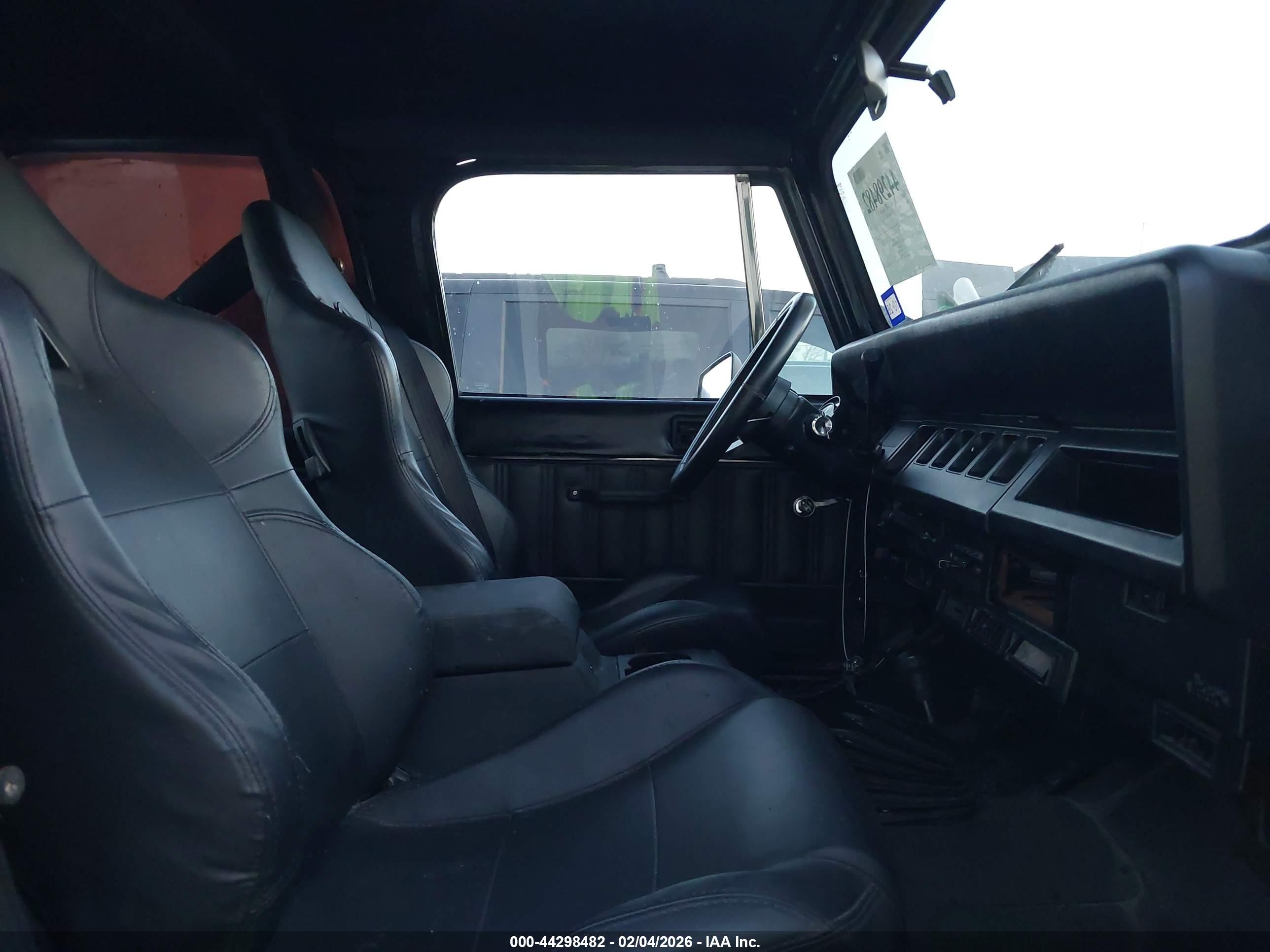 JEEP WRANGLER image 5