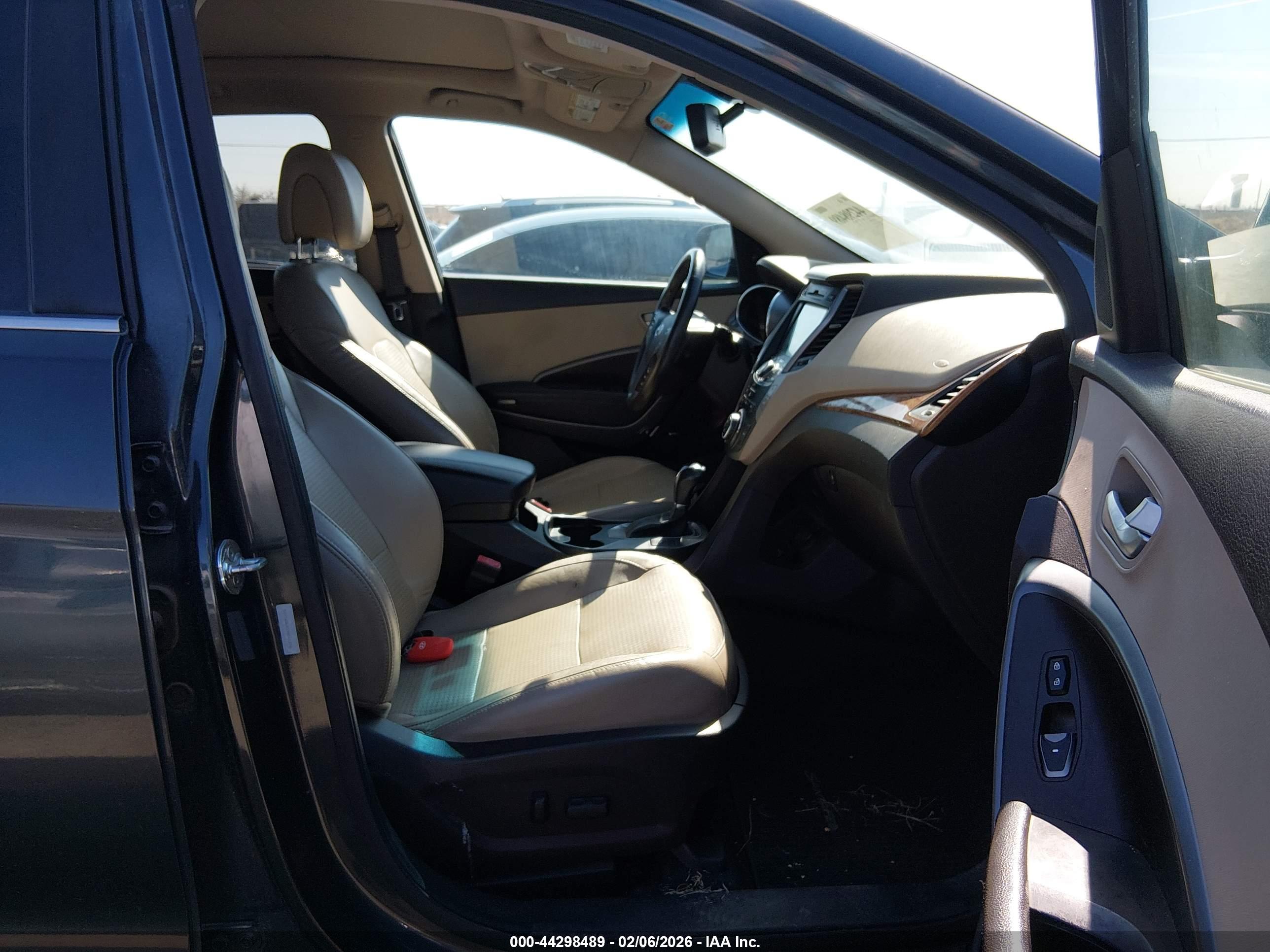 HYUNDAI SANTA image 5