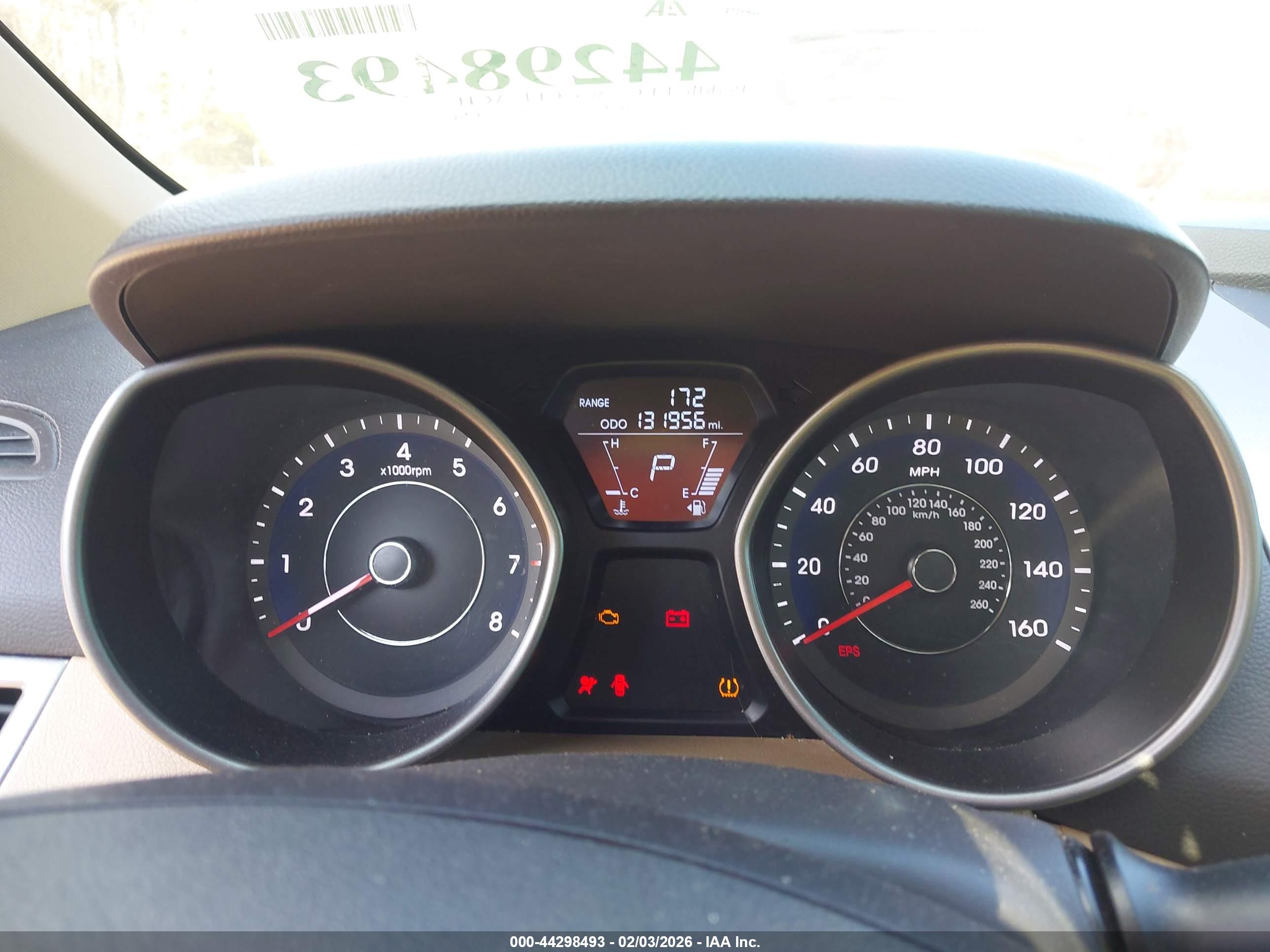 HYUNDAI ELANTRA image 7