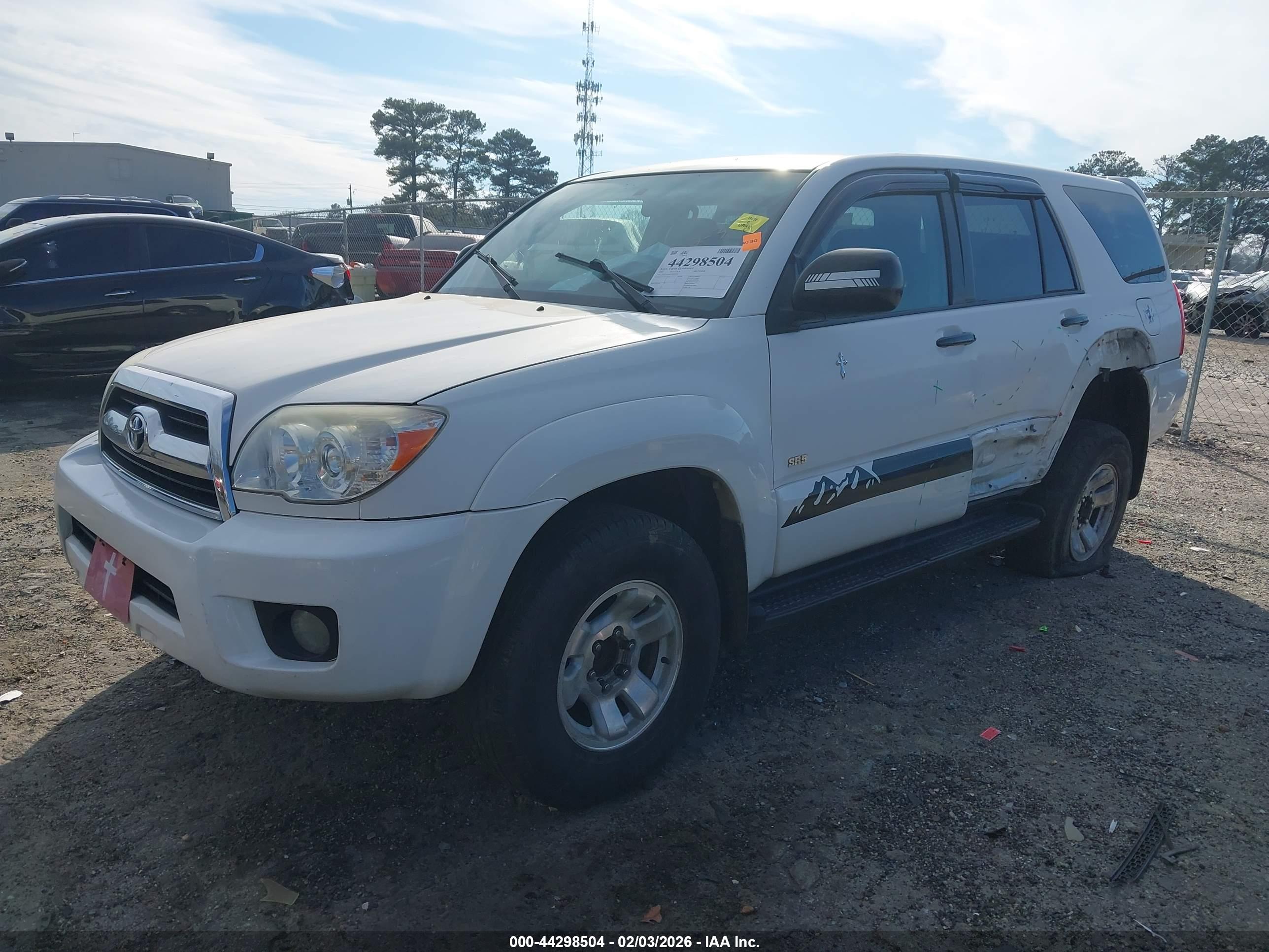 TOYOTA 4RUNNER image 2