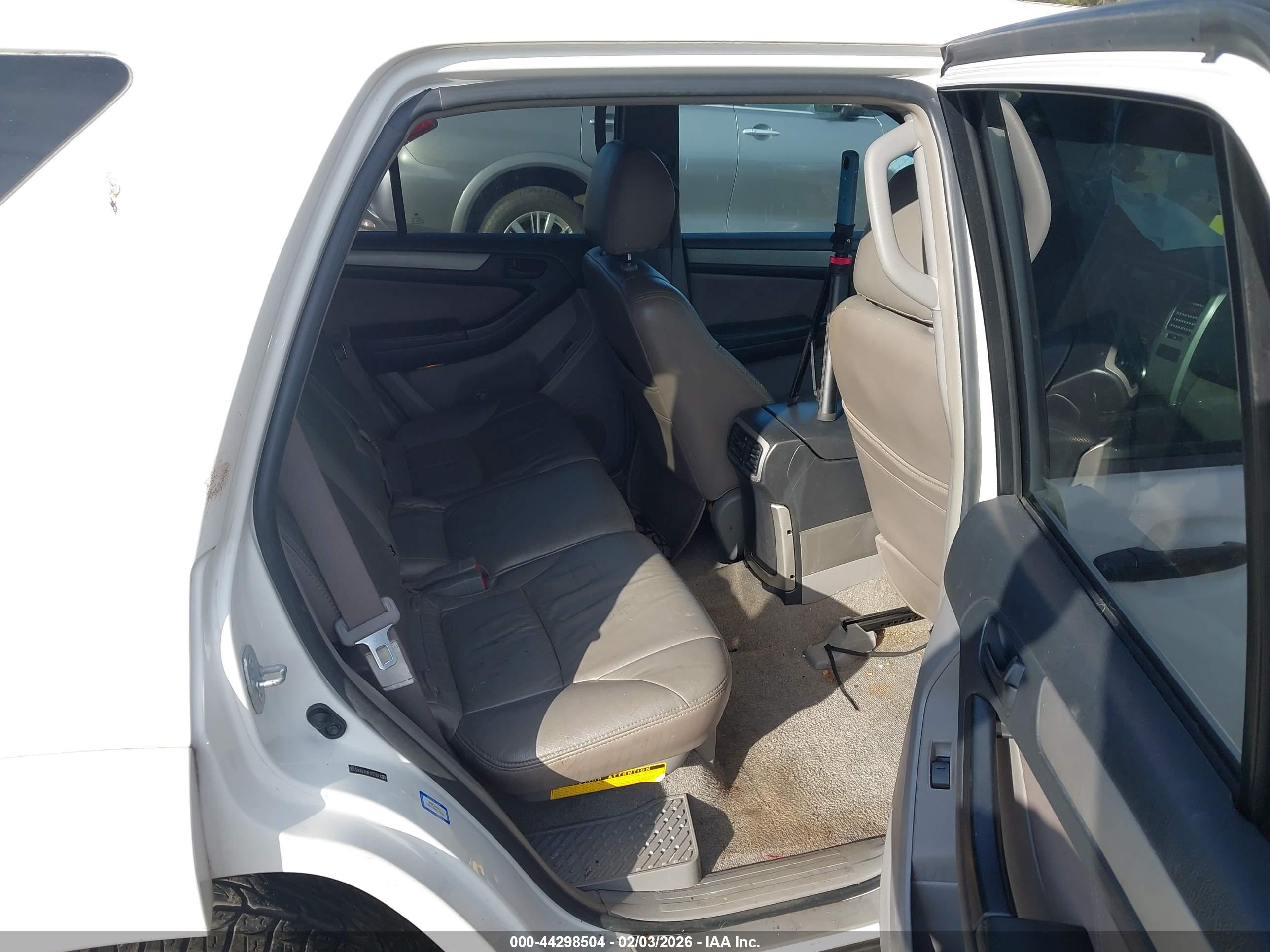TOYOTA 4RUNNER image 8