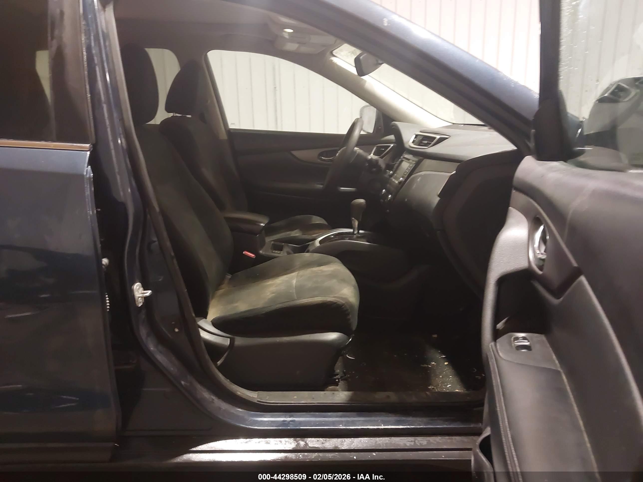 NISSAN ROGUE image 5