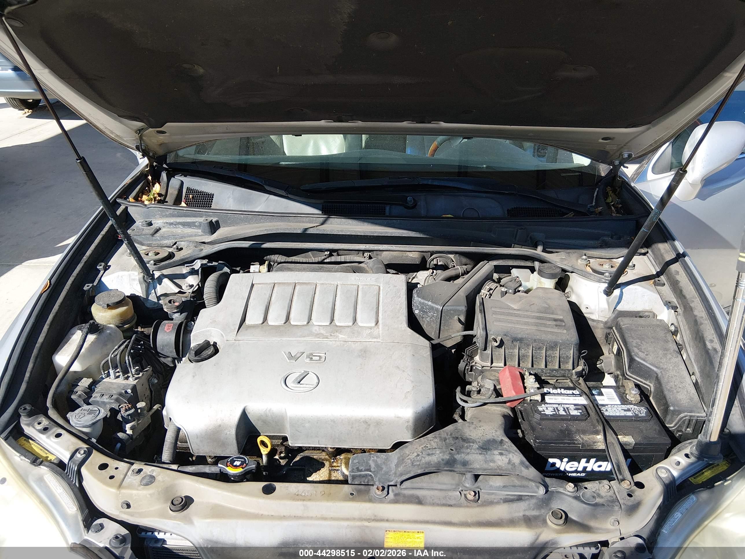 LEXUS ES image 10