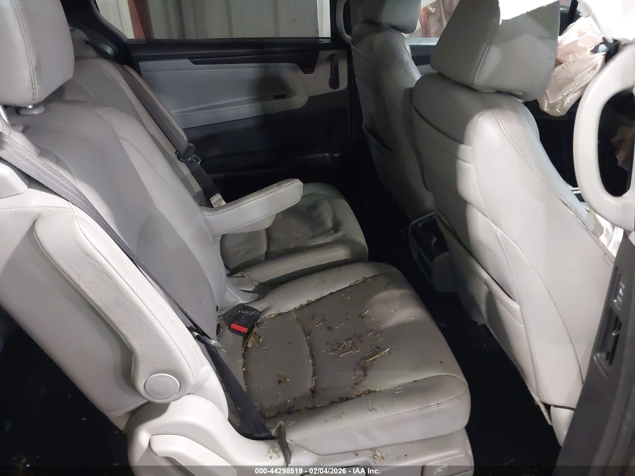 HONDA ODYSSEY image 8