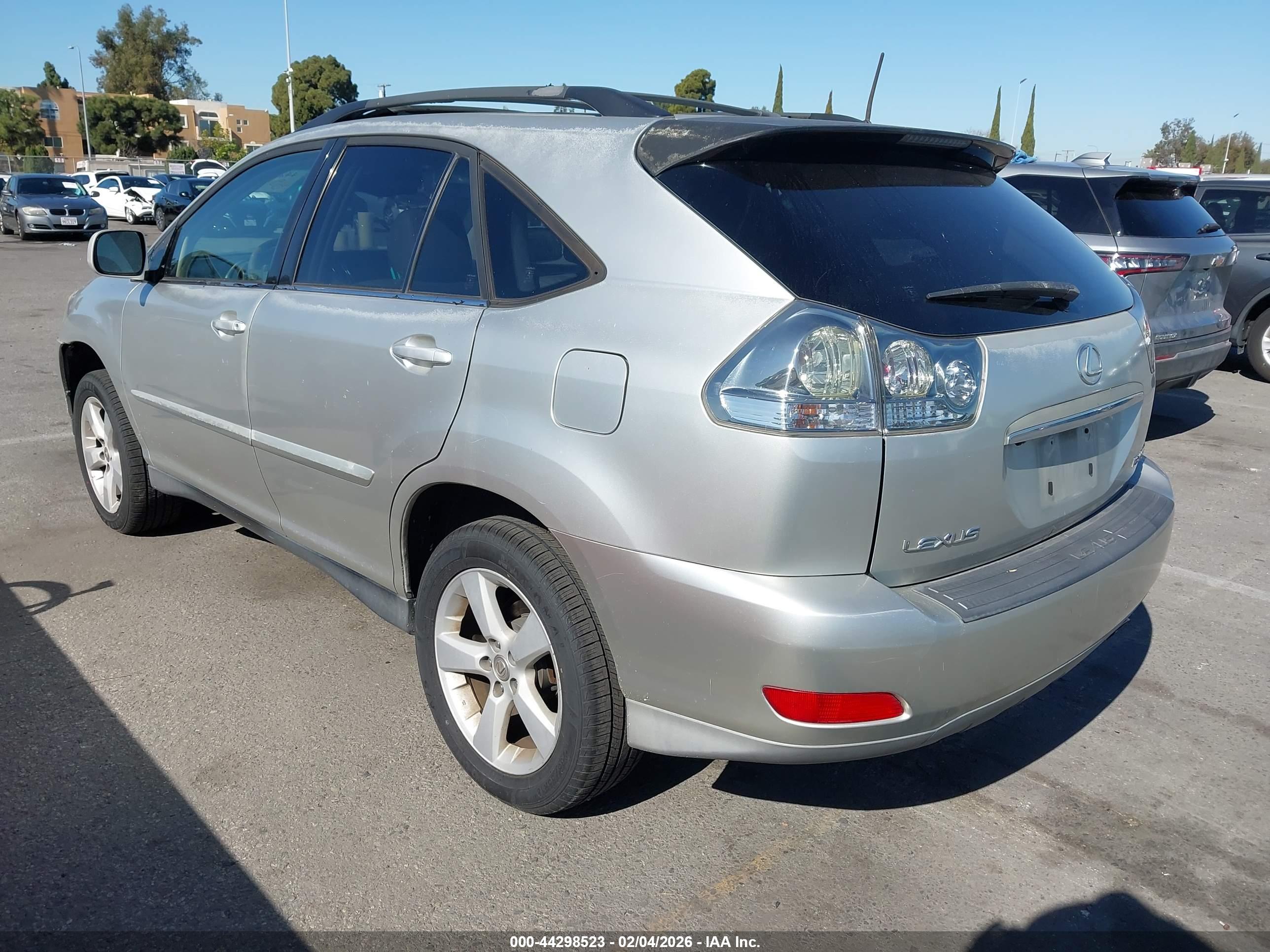LEXUS RX image 3