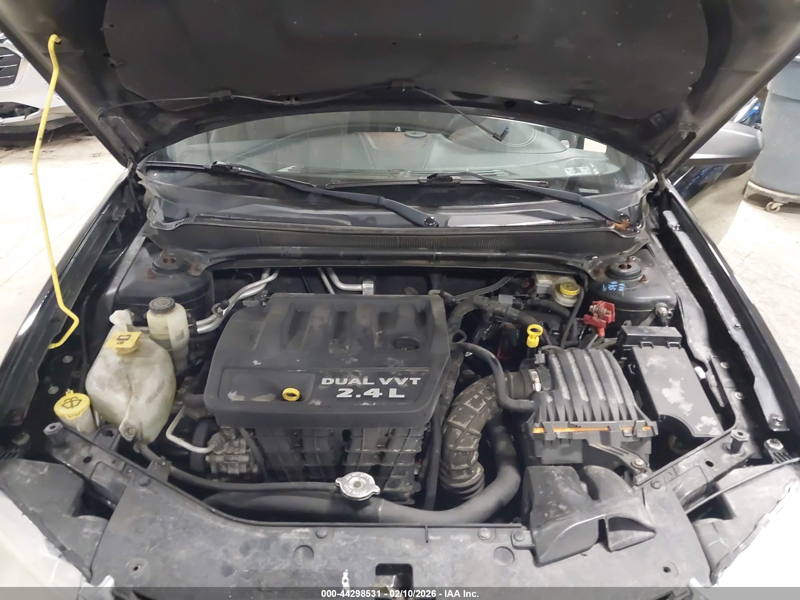 DODGE AVENGER image 10