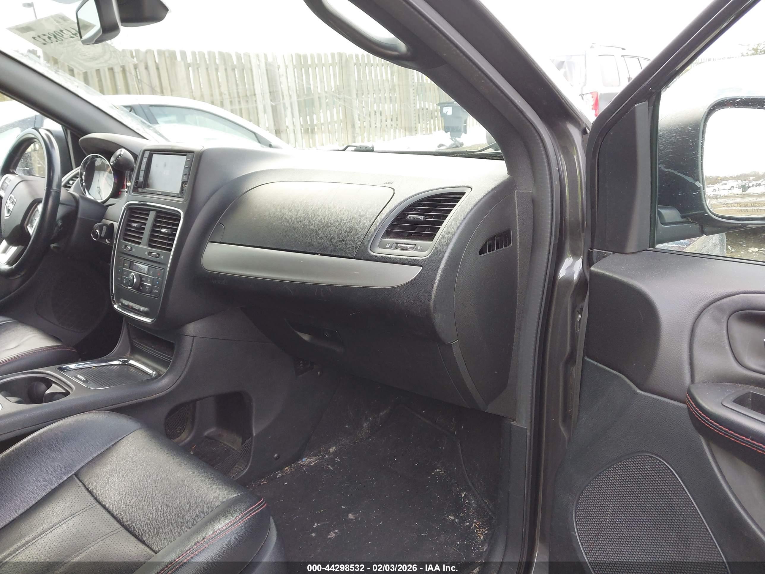 DODGE GRAND image 5