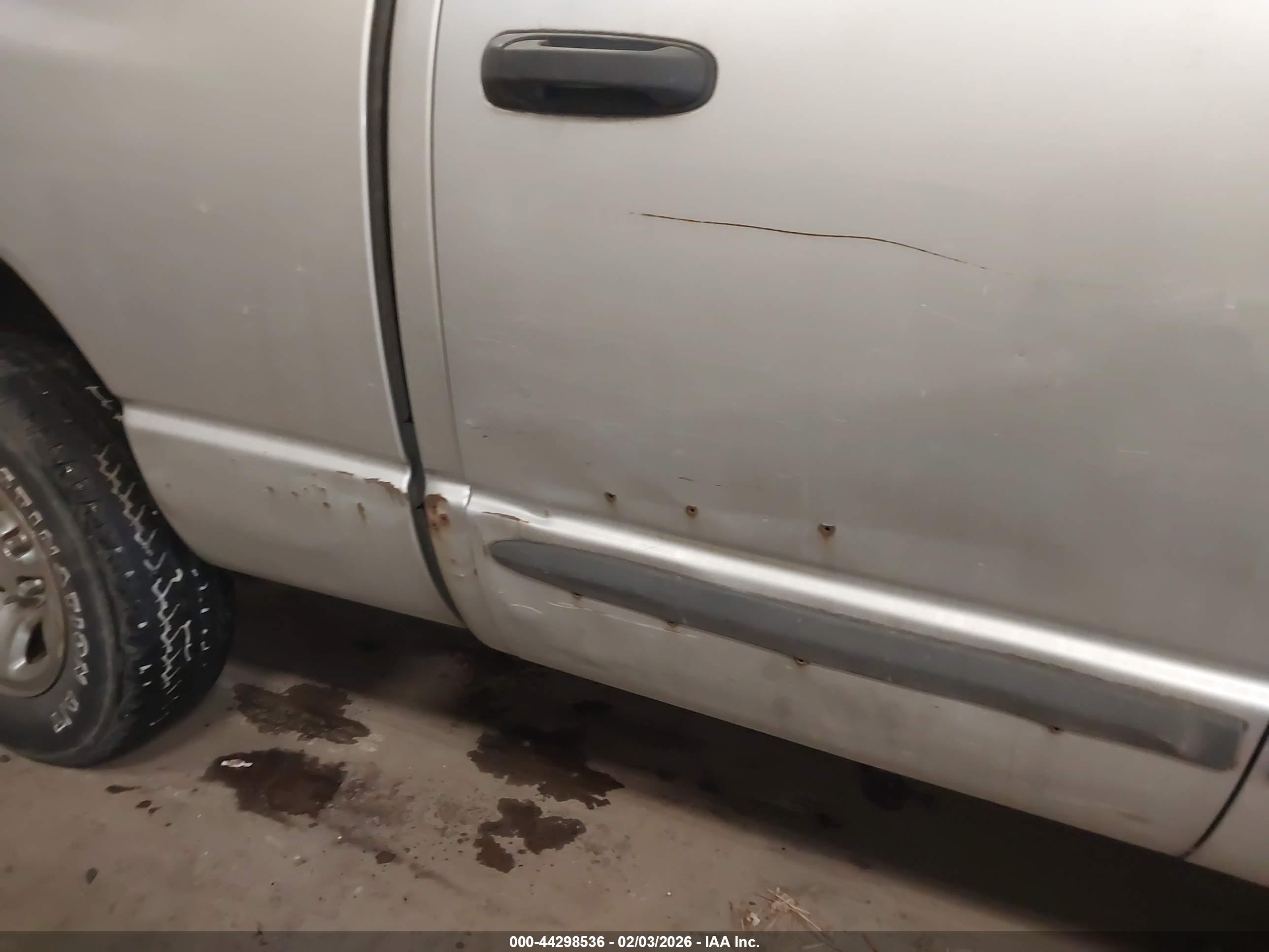 DODGE RAM image 6