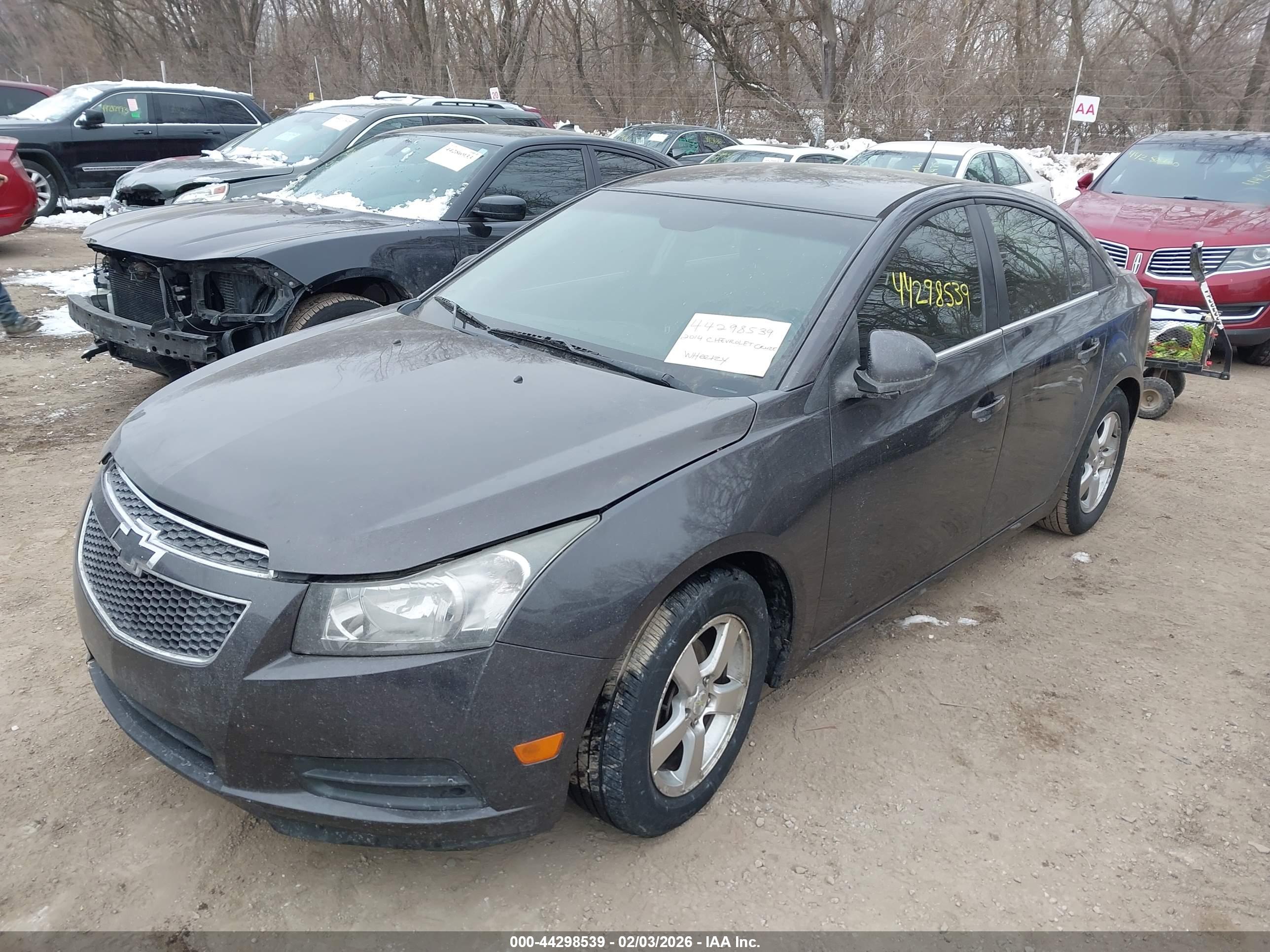 CHEVROLET CRUZE image 2