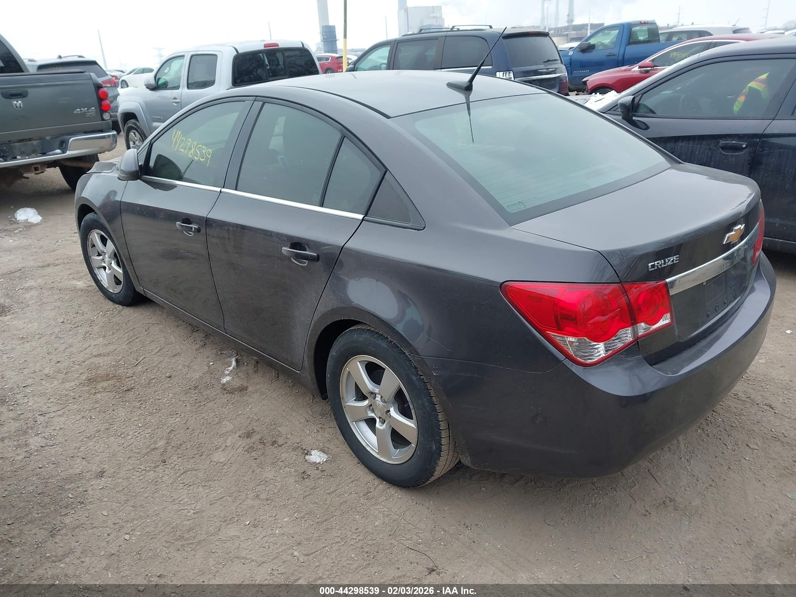 CHEVROLET CRUZE image 3
