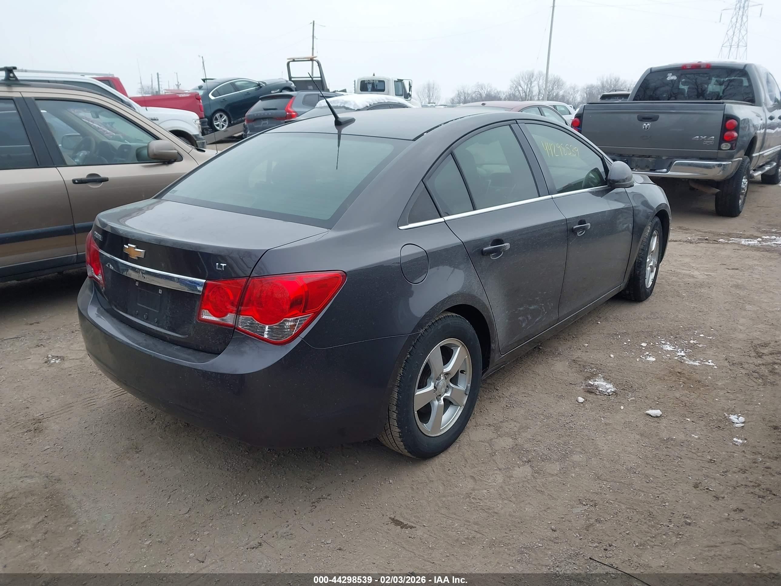 CHEVROLET CRUZE image 4