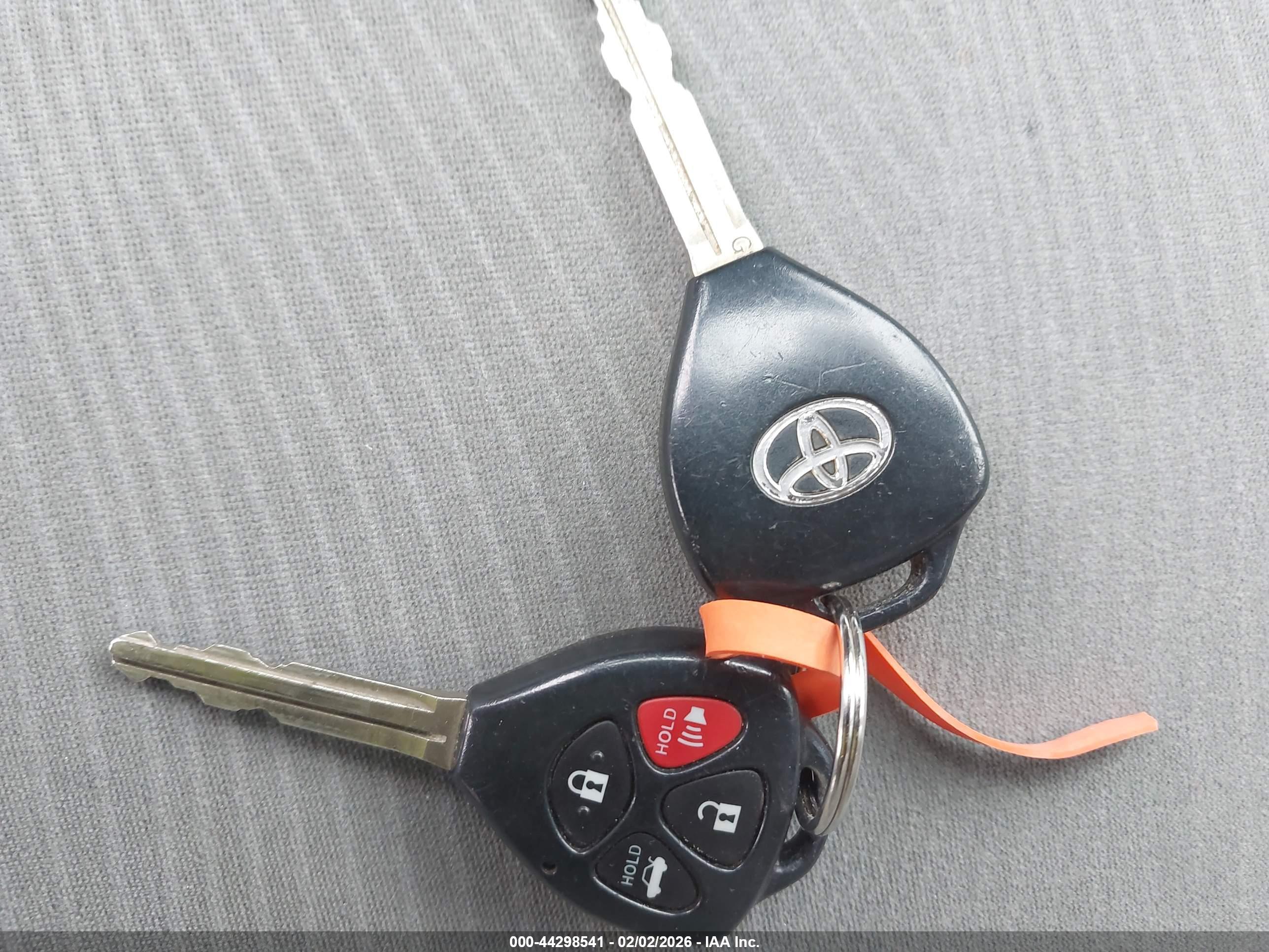 TOYOTA COROLLA image 11
