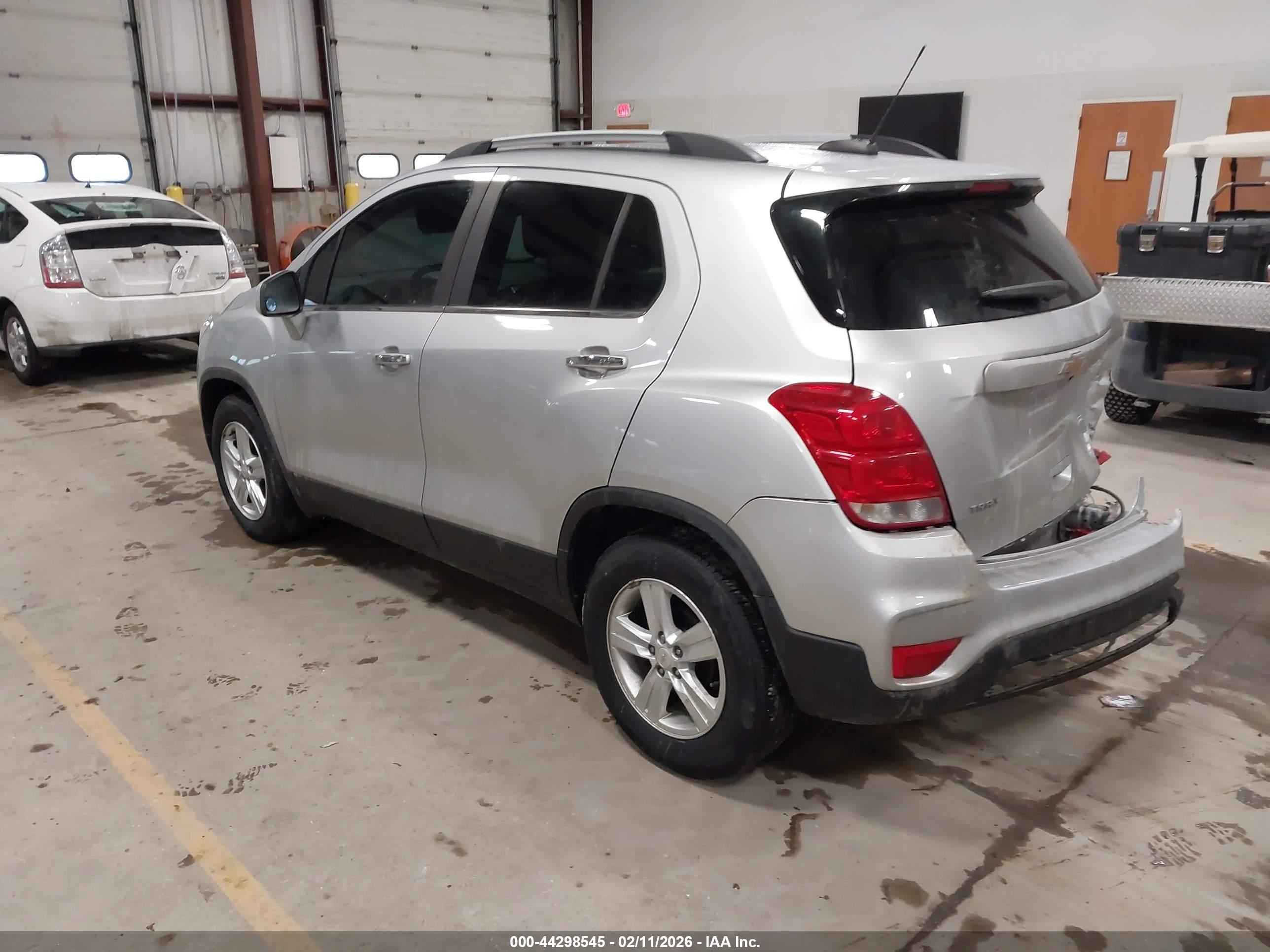 CHEVROLET TRAX image 3
