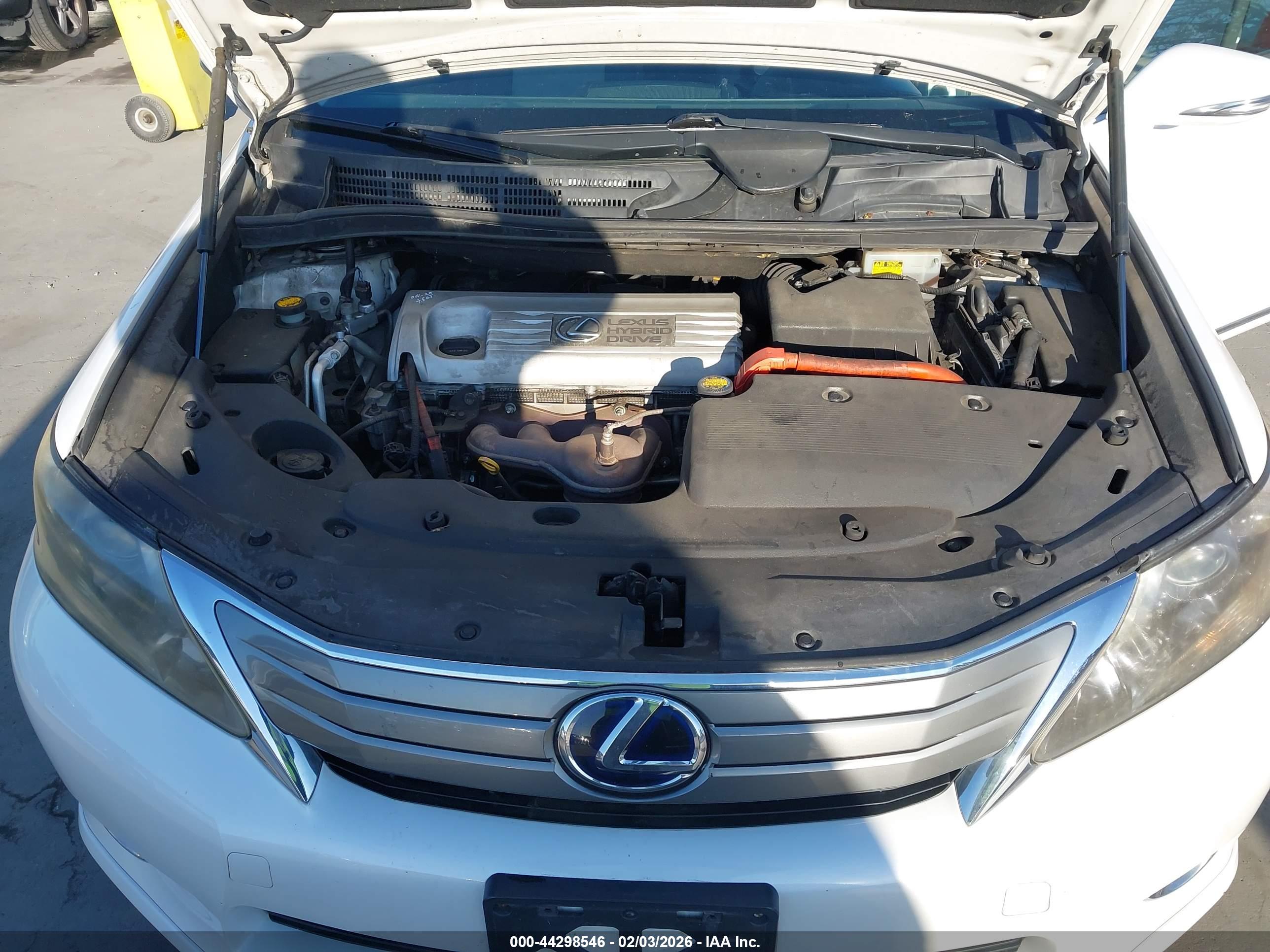 LEXUS HS image 10