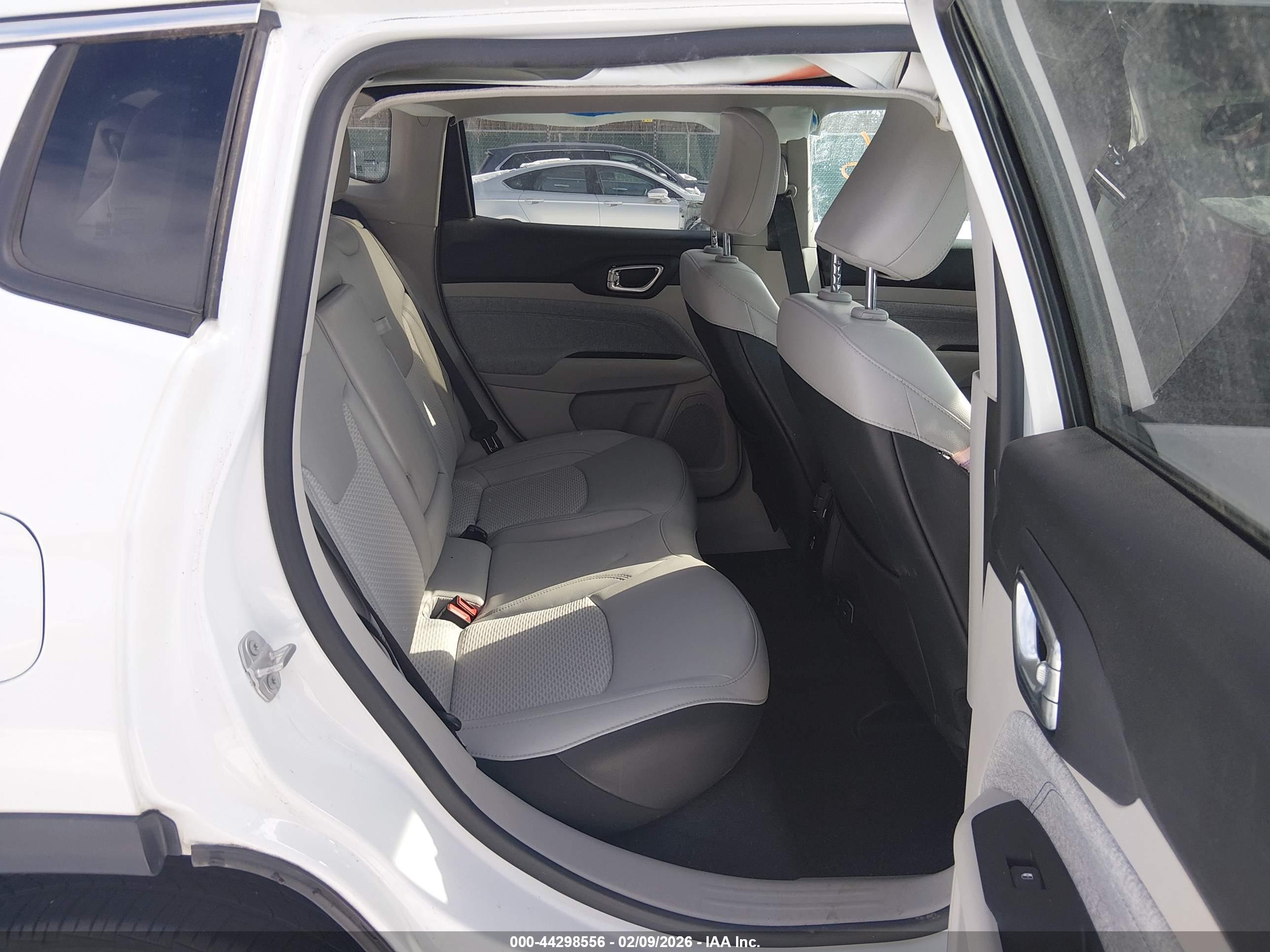 JEEP COMPASS image 8