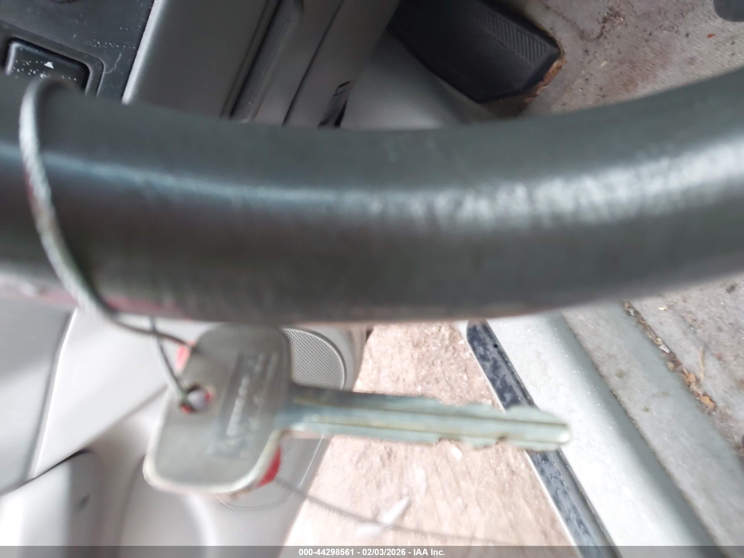TOYOTA CAMRY image 11