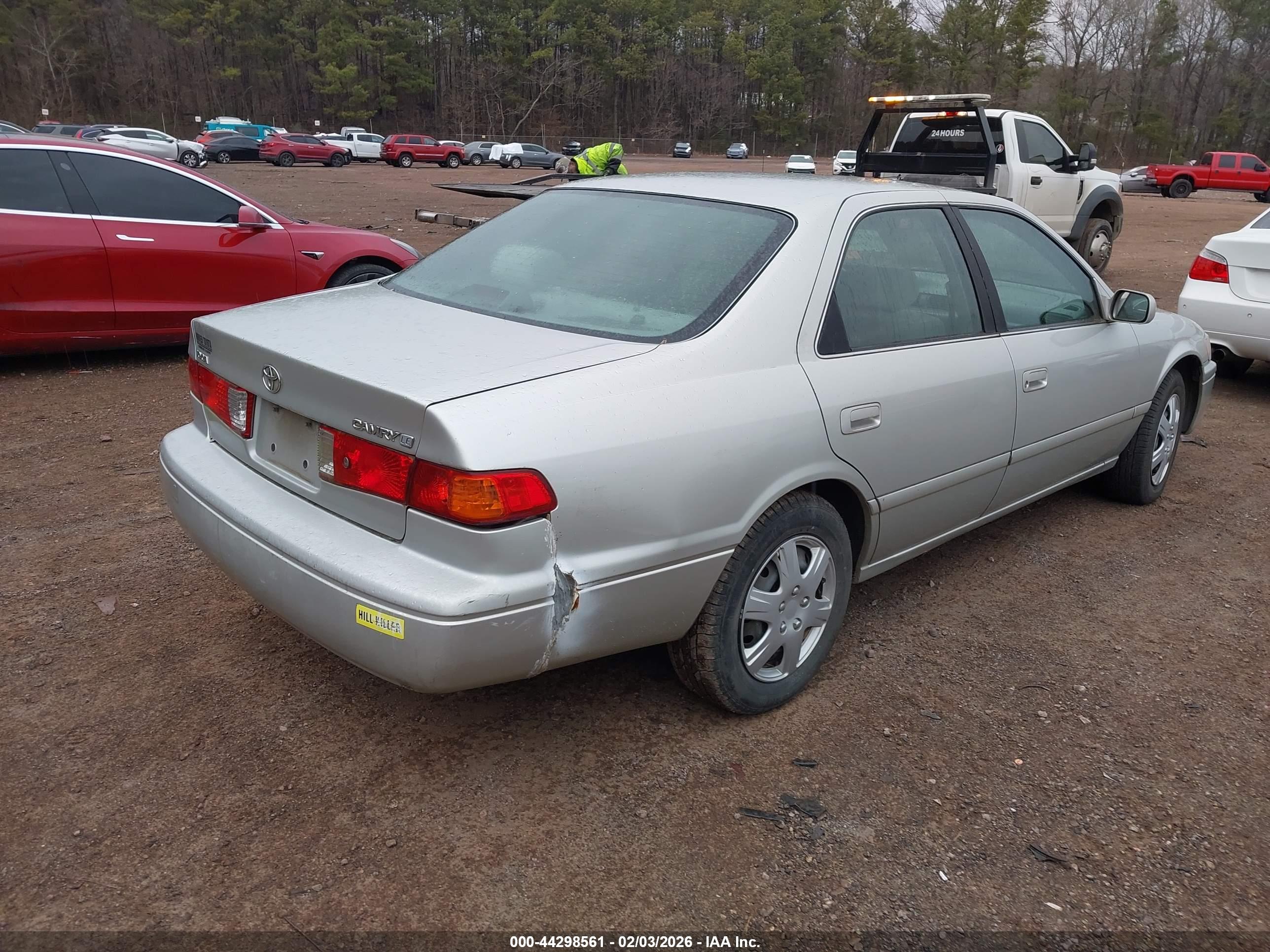 TOYOTA CAMRY image 6