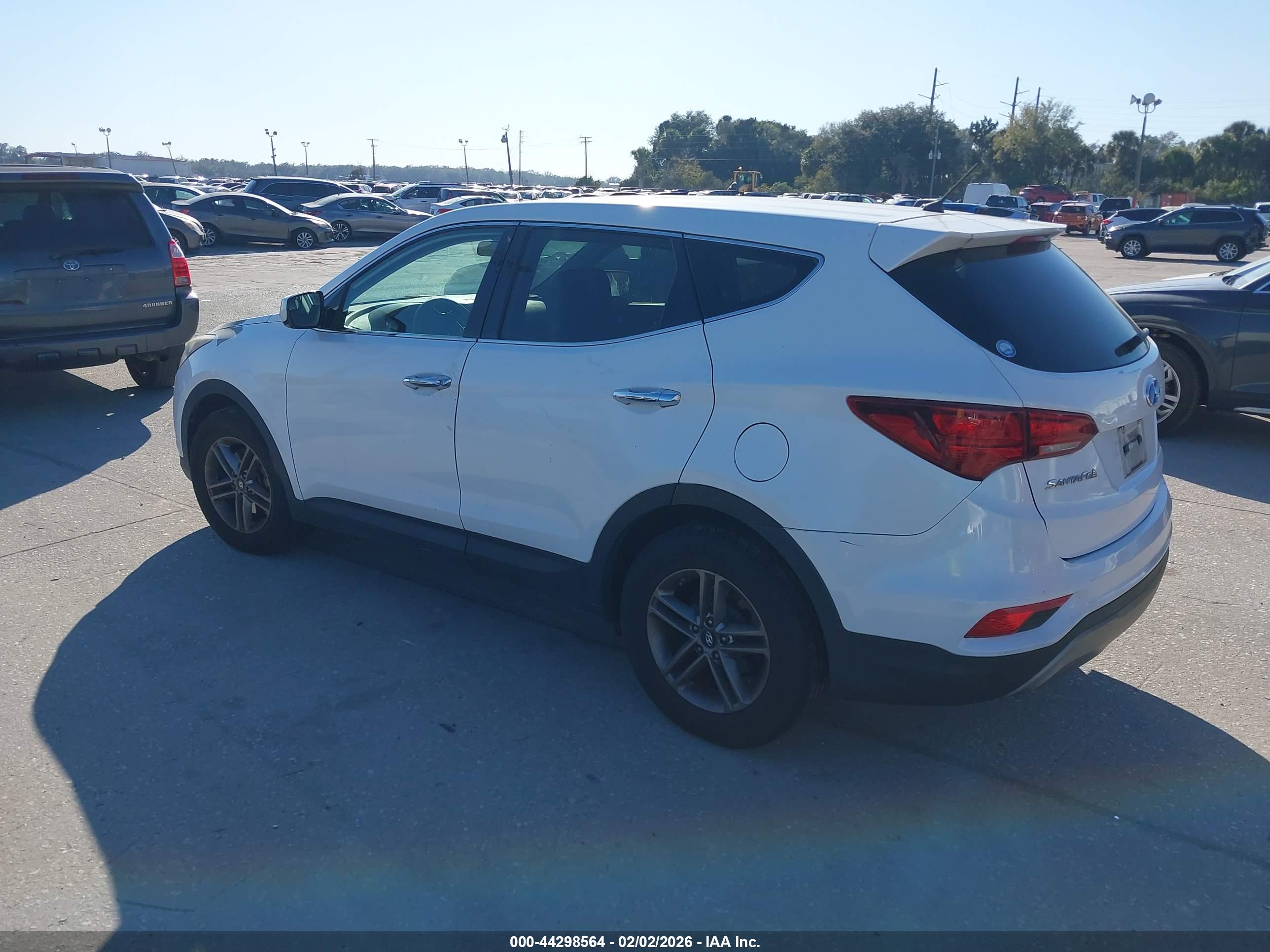 HYUNDAI SANTA image 3