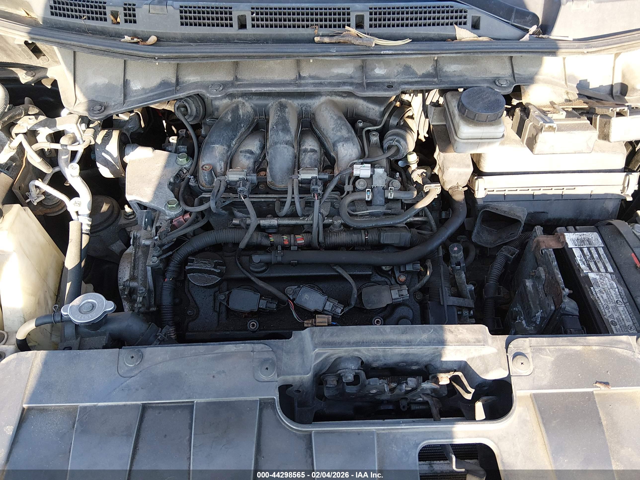 NISSAN QUEST image 10
