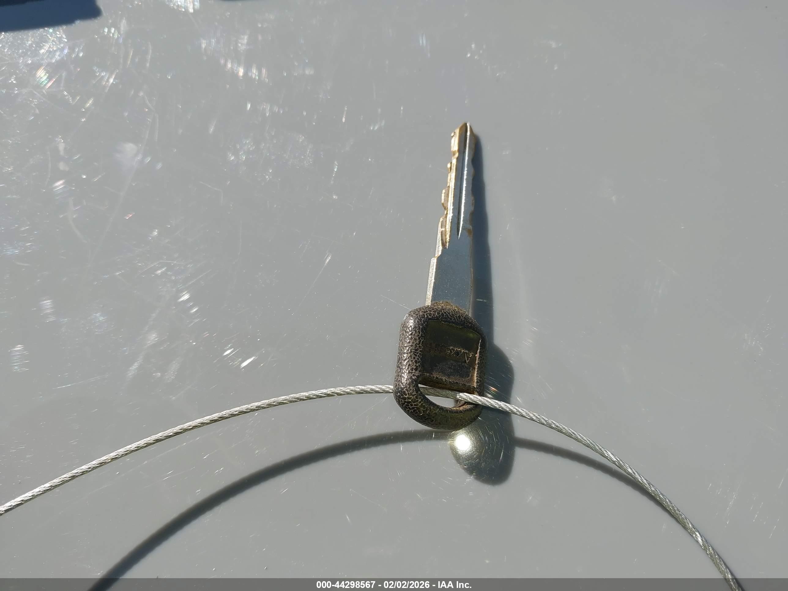 CHEVROLET GMT-400 image 11