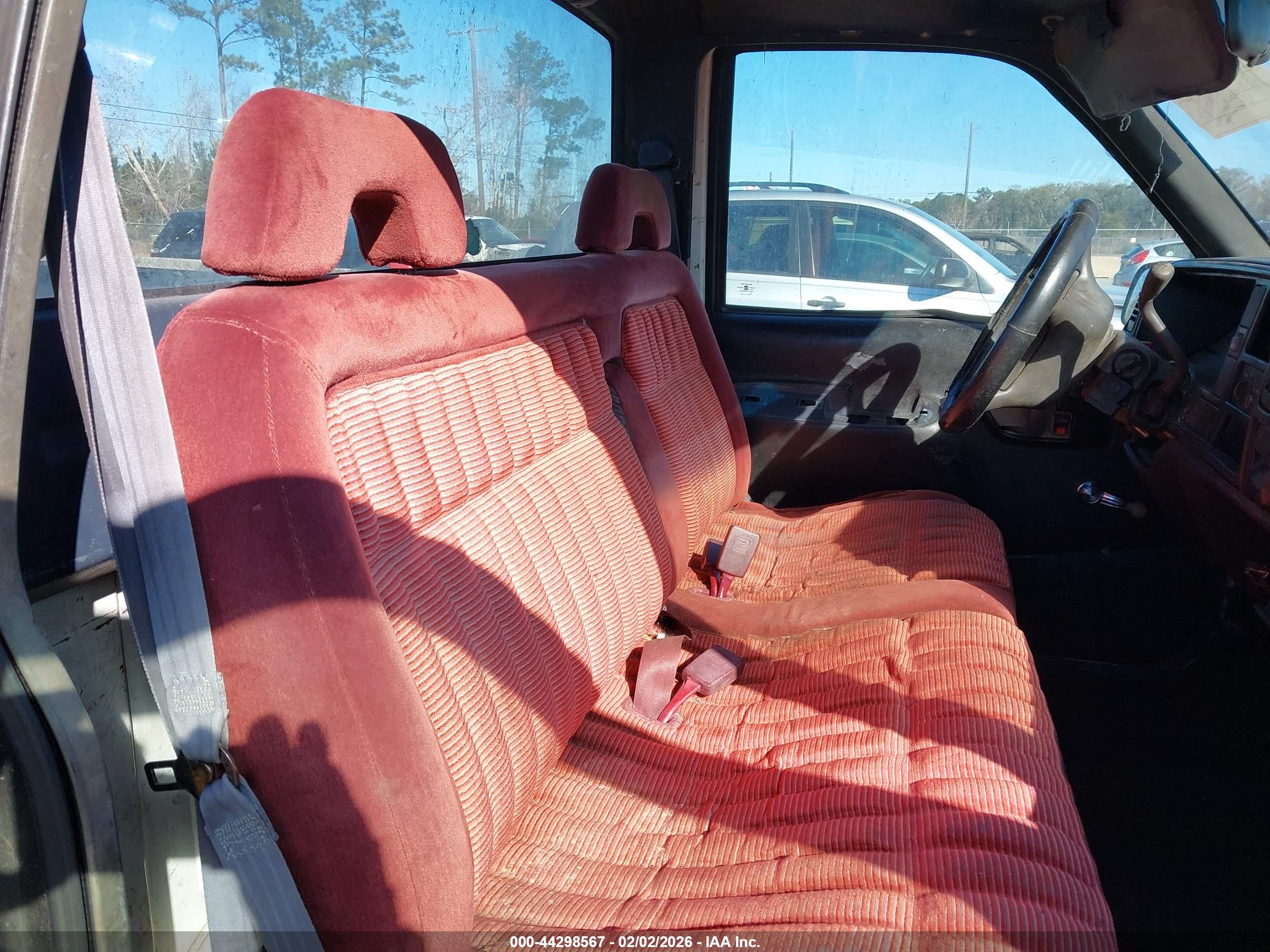 CHEVROLET GMT-400 image 8