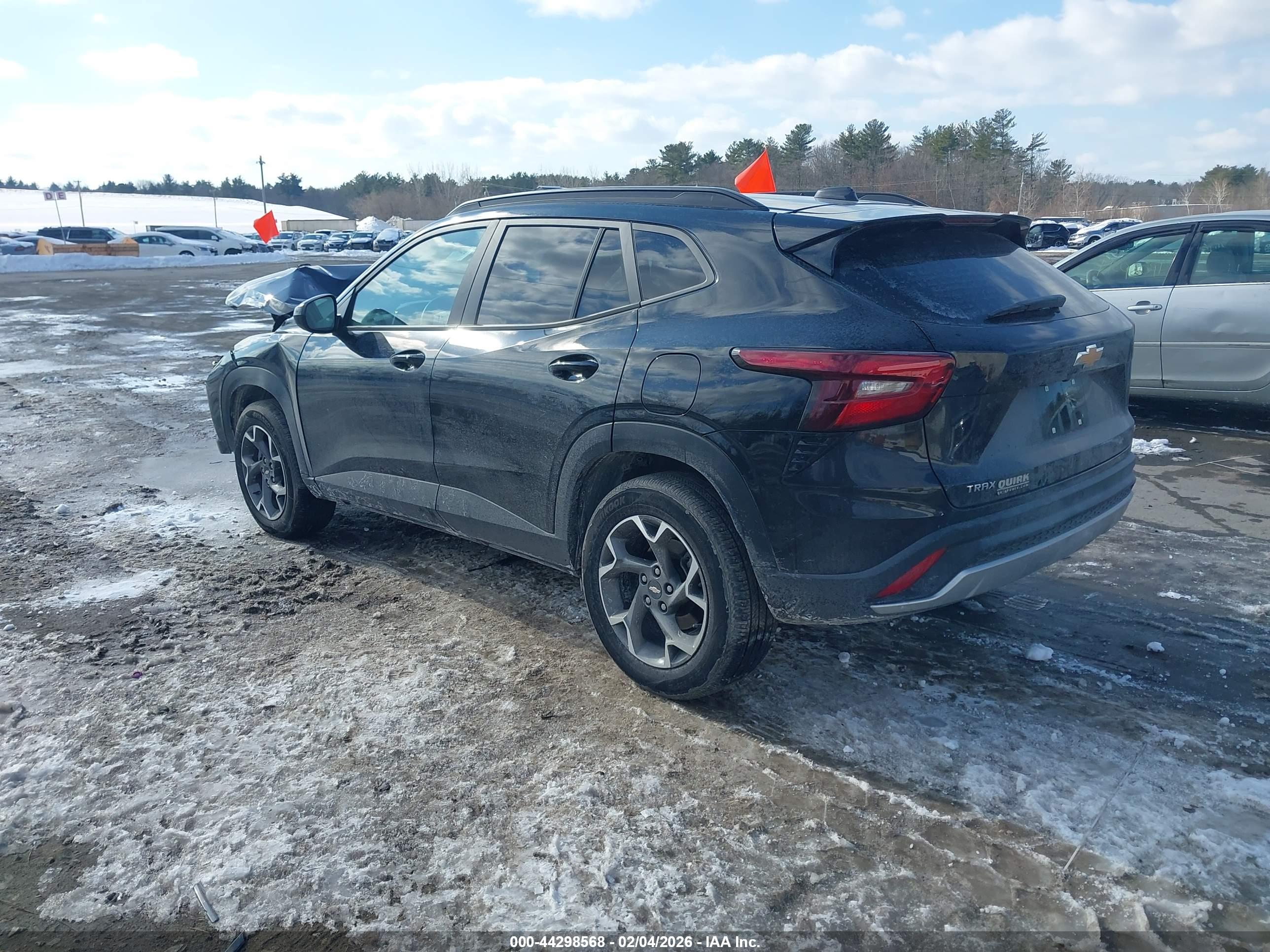 CHEVROLET TRAX image 3