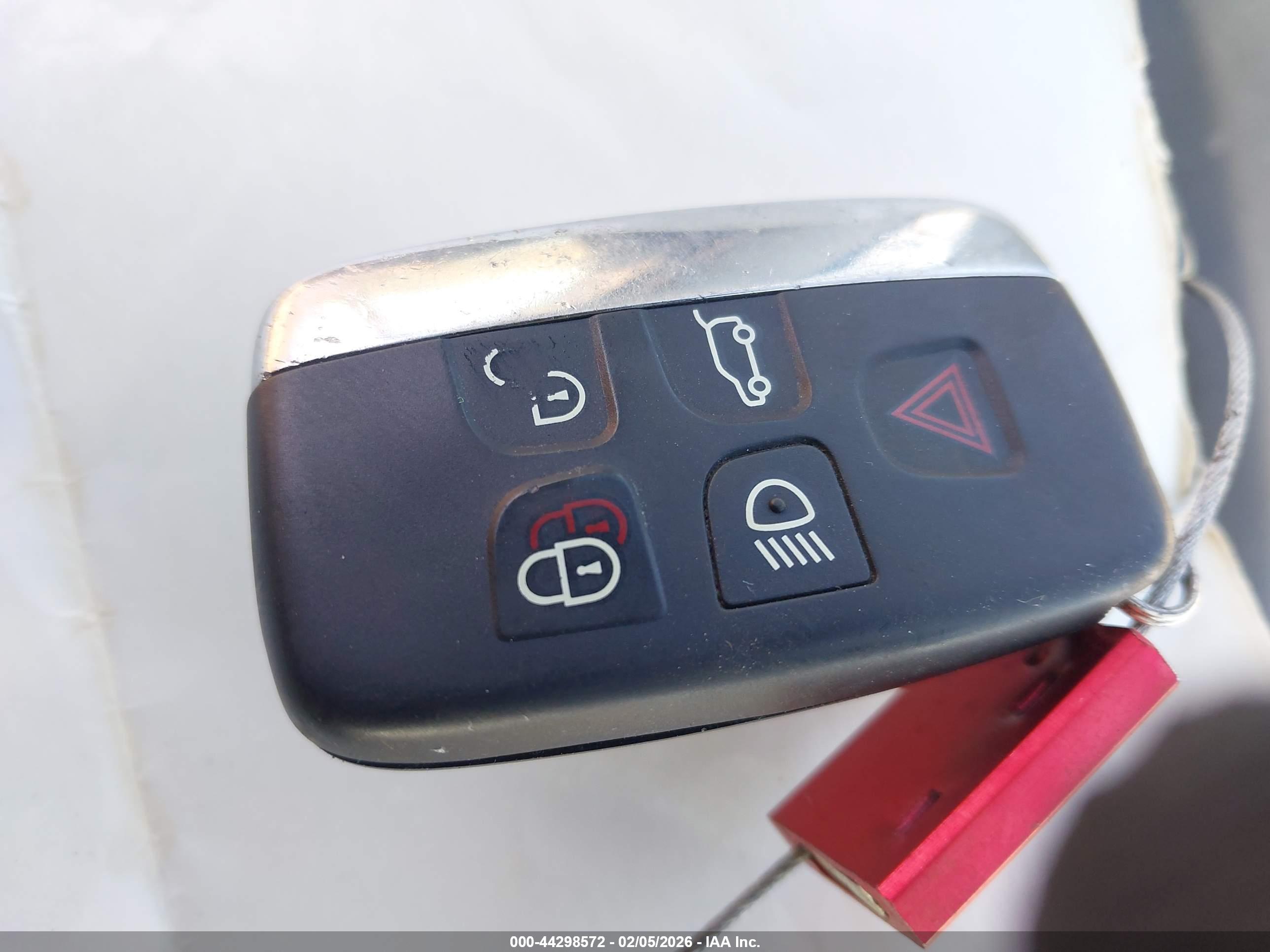 LAND ROVER image 11