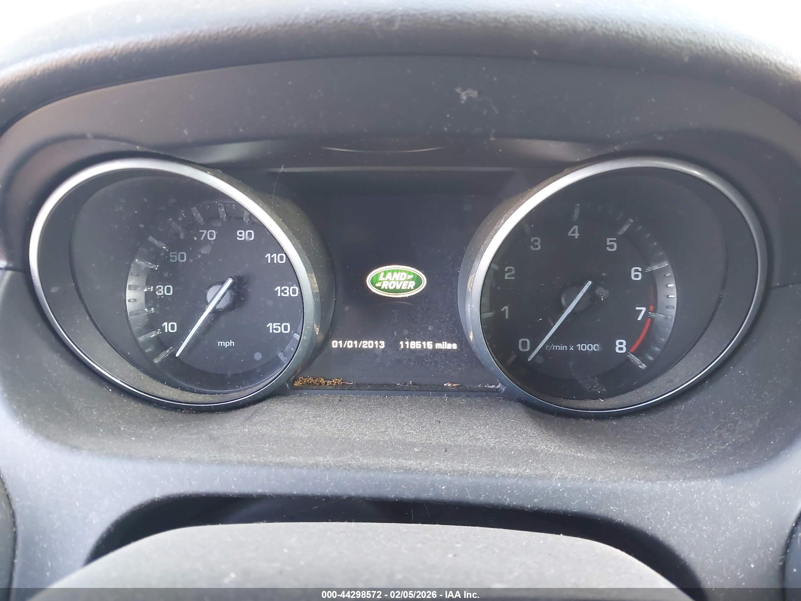 LAND ROVER image 7