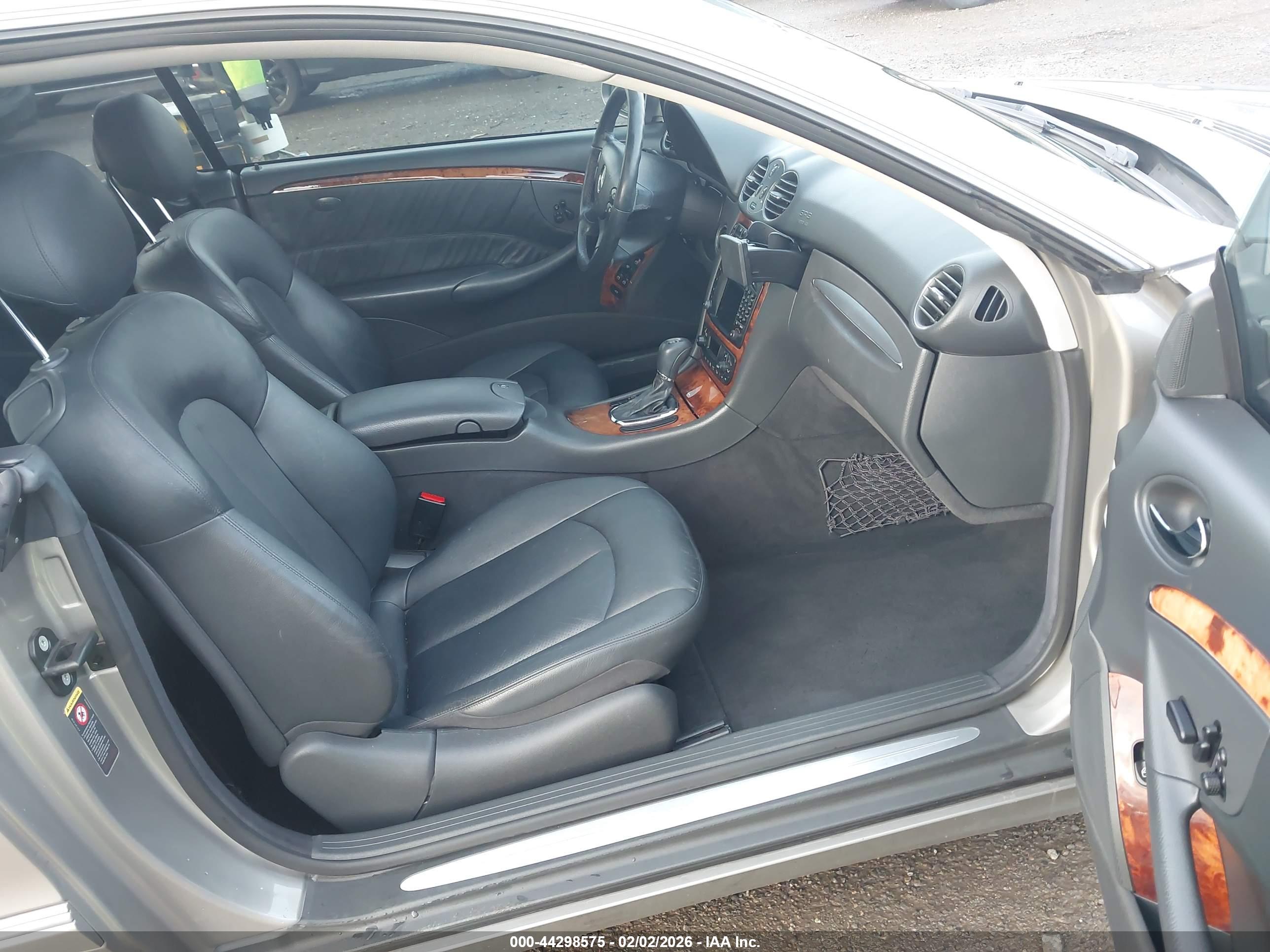 MERCEDES-BENZ CLK image 5
