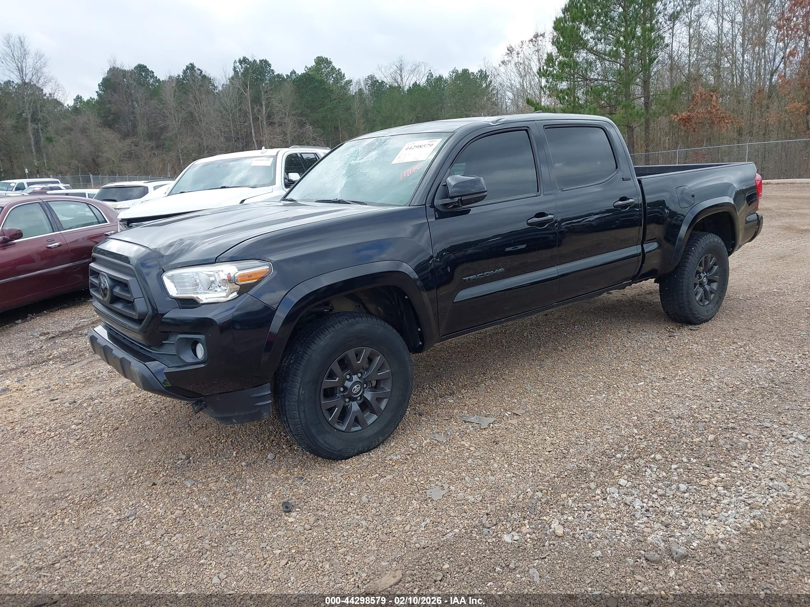 TOYOTA TACOMA image 2