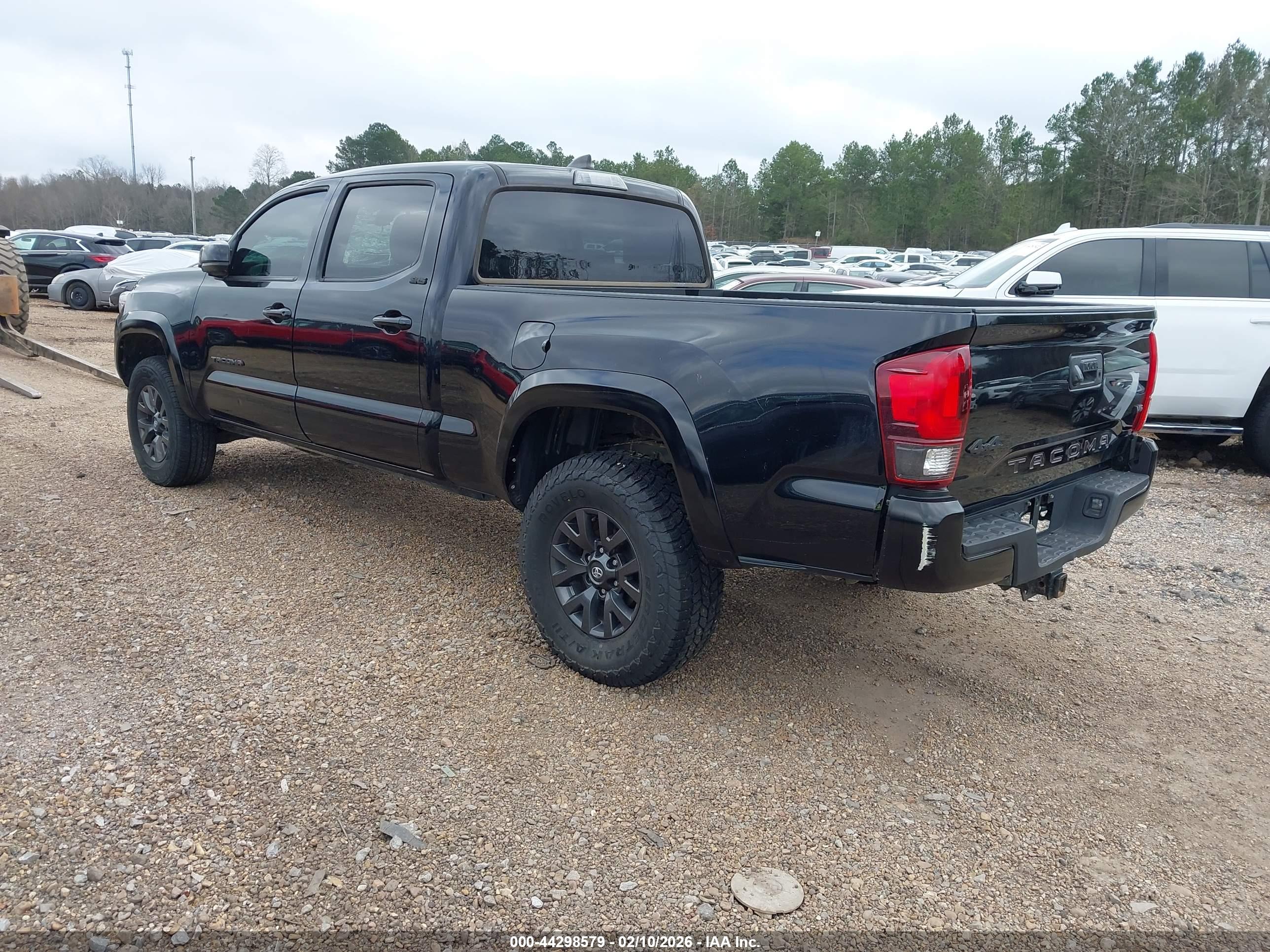 TOYOTA TACOMA image 3