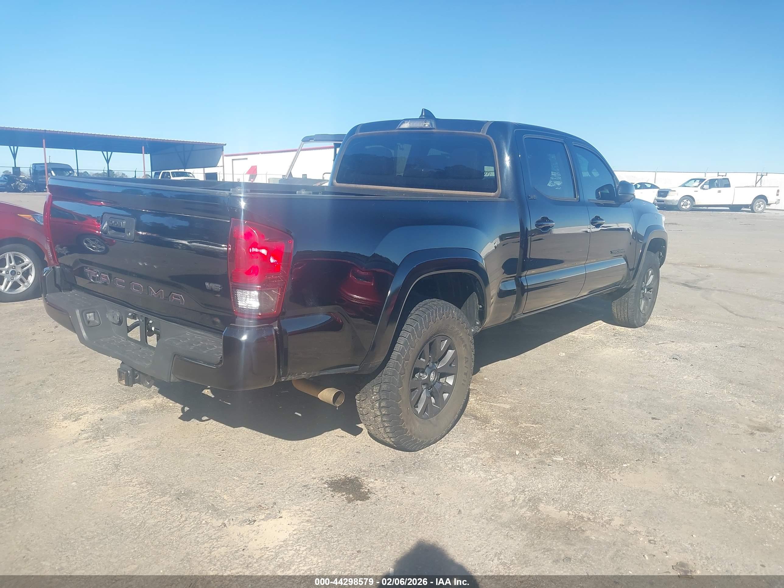 TOYOTA TACOMA image 4