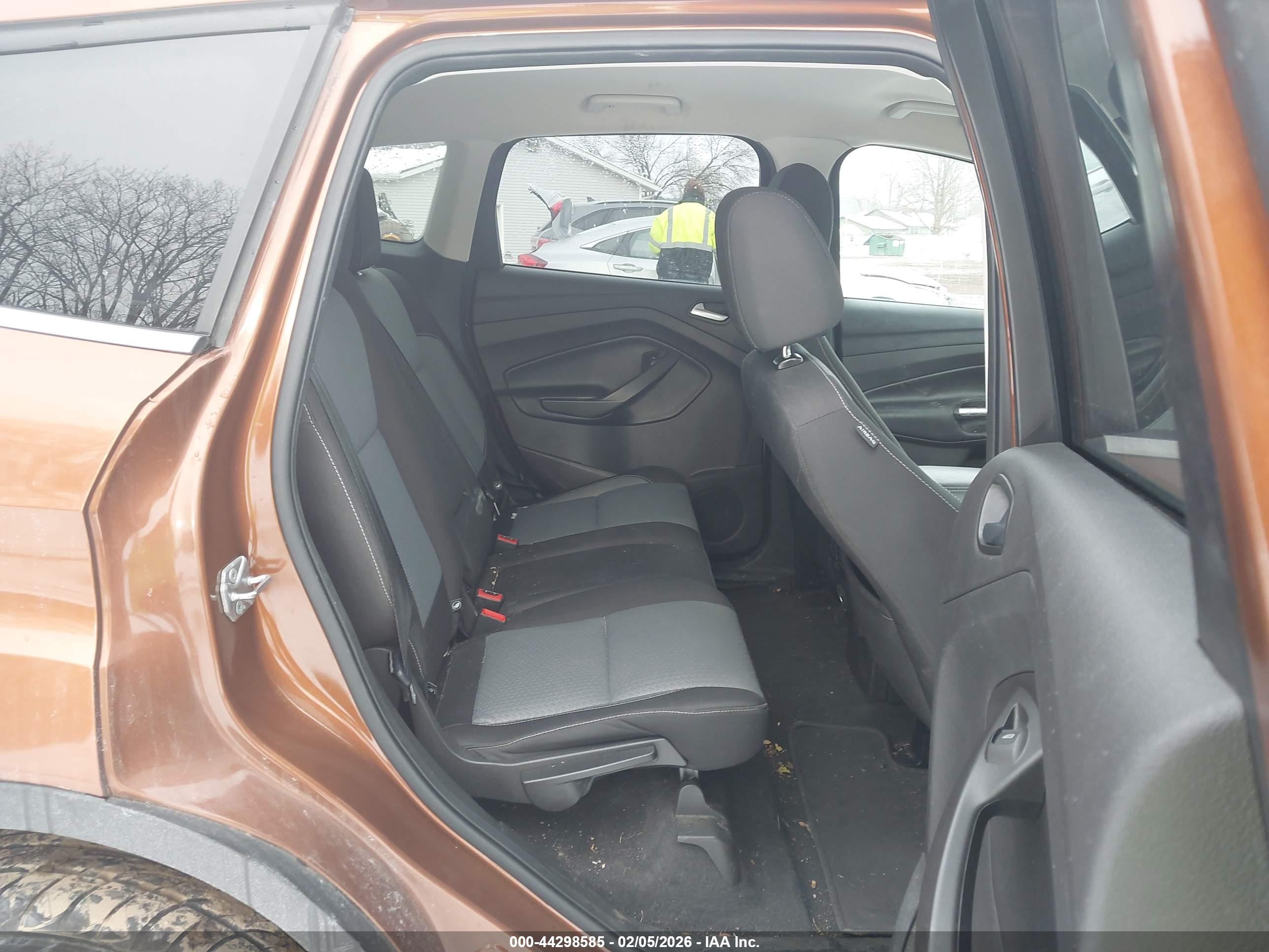 FORD ESCAPE image 8