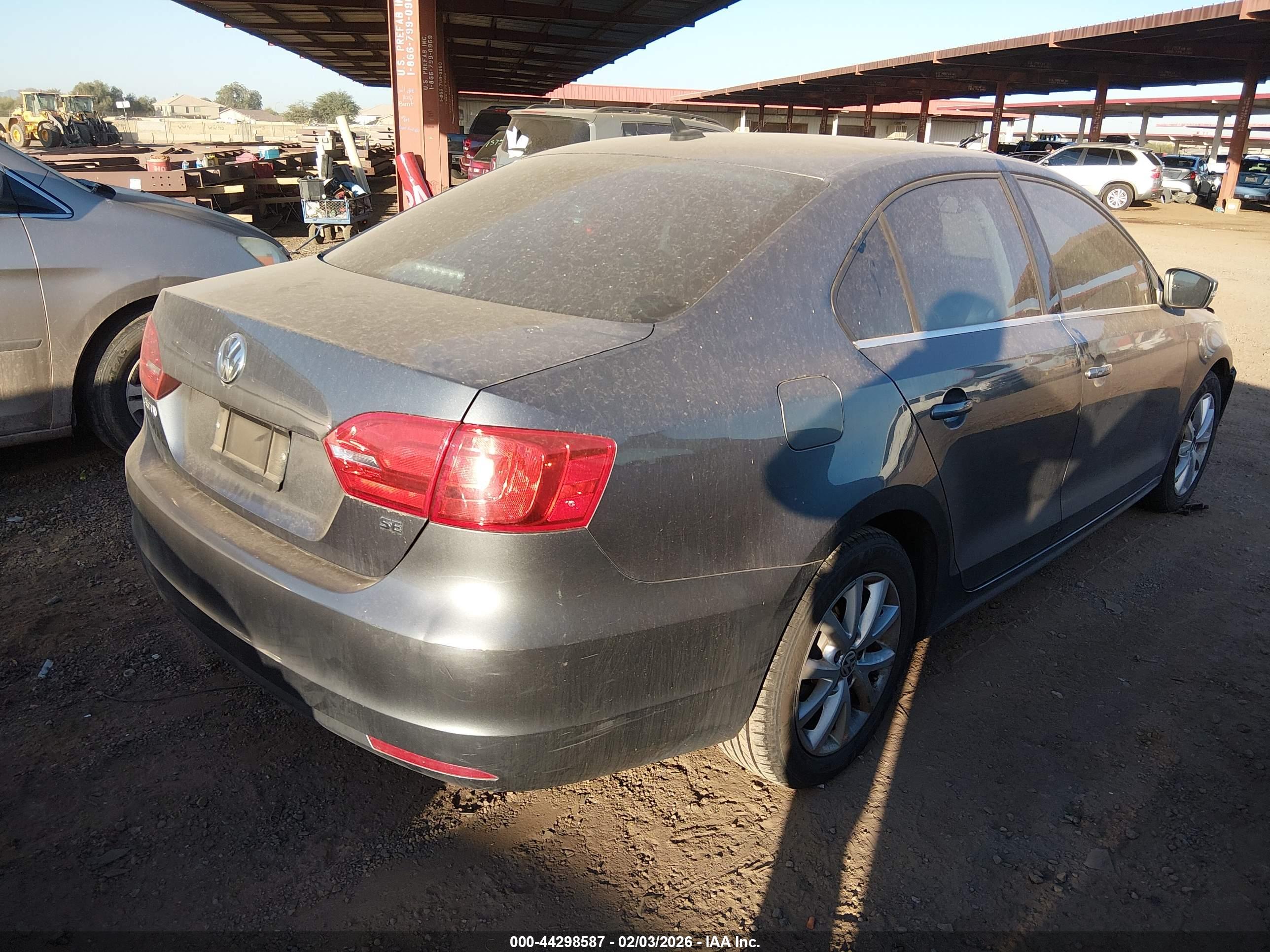 VOLKSWAGEN JETTA image 4