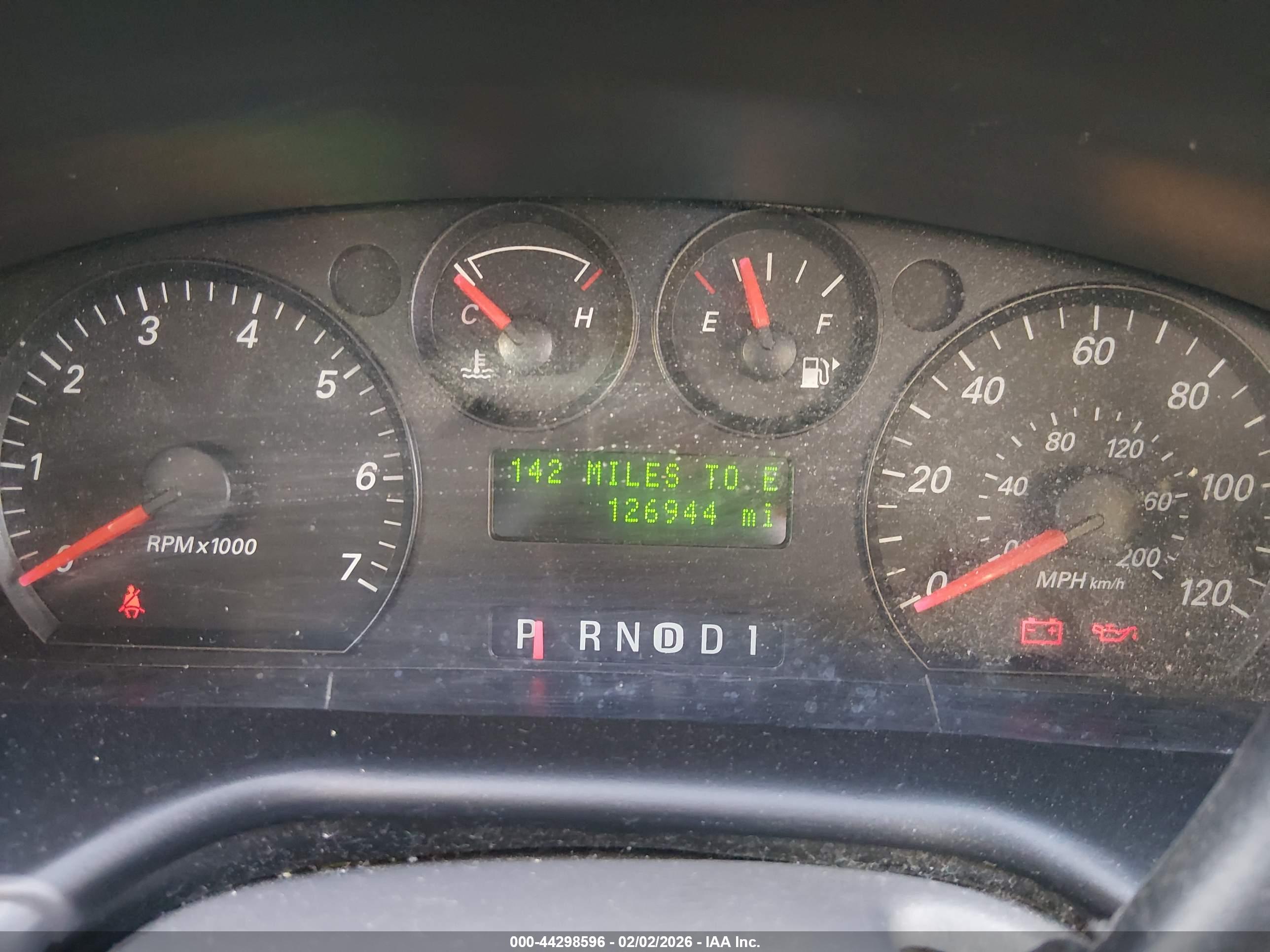 FORD TAURUS image 7