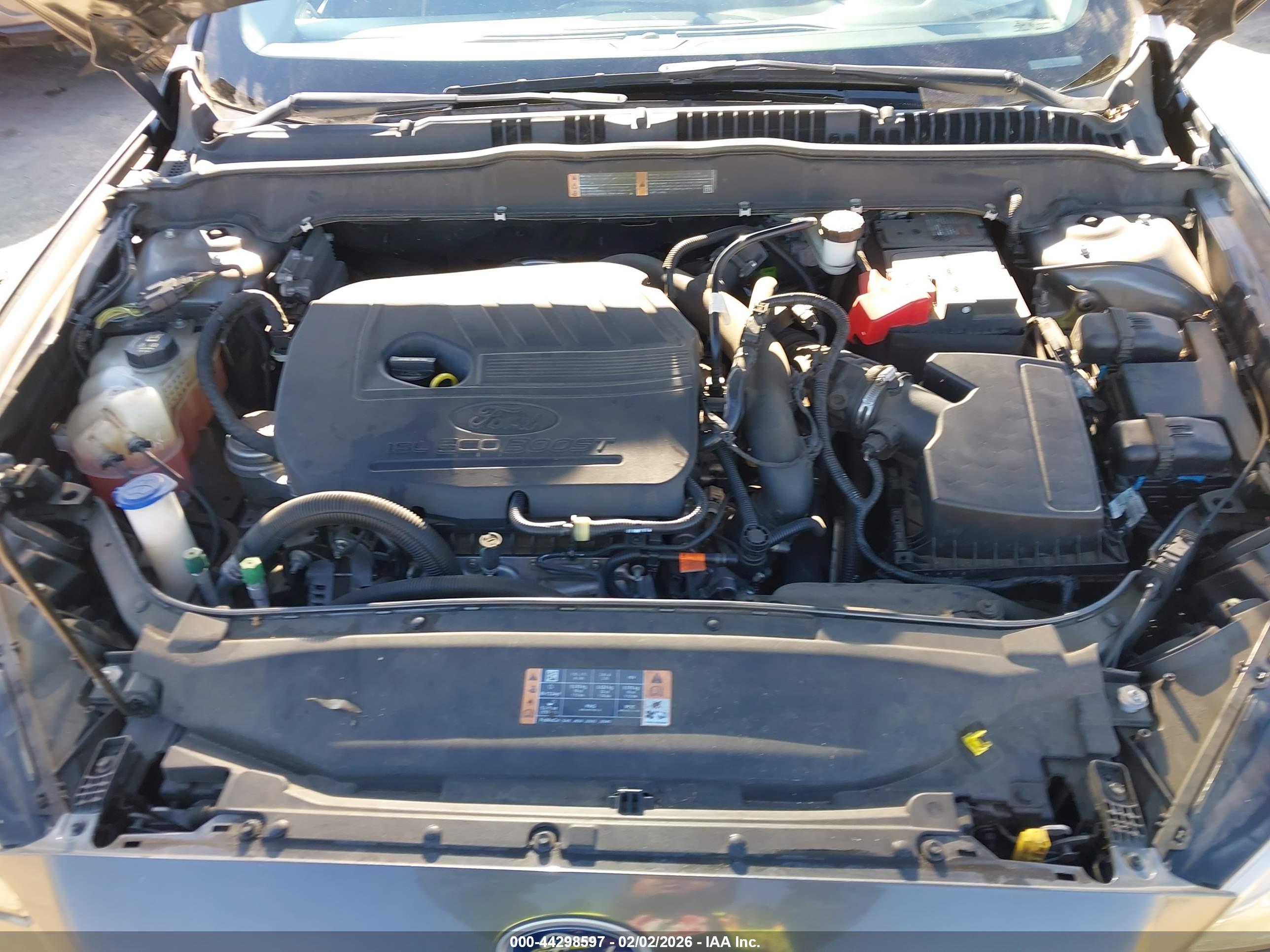 FORD FUSION image 10