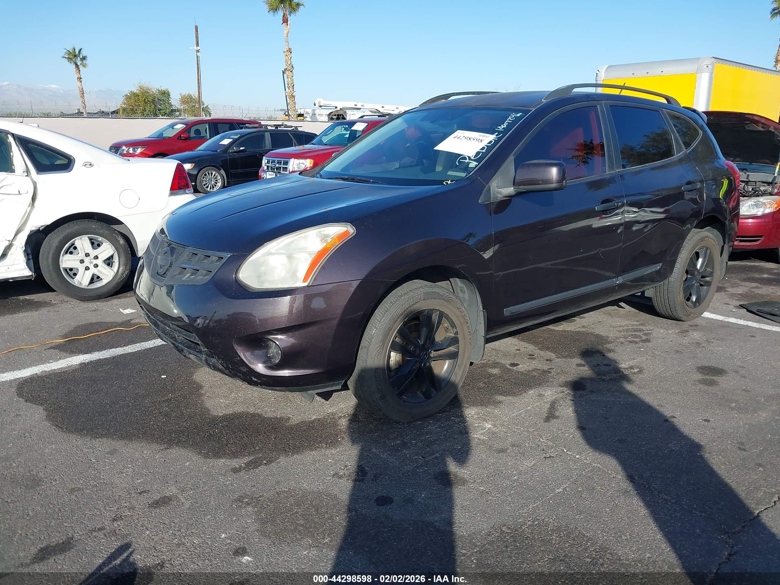 NISSAN ROGUE image 2