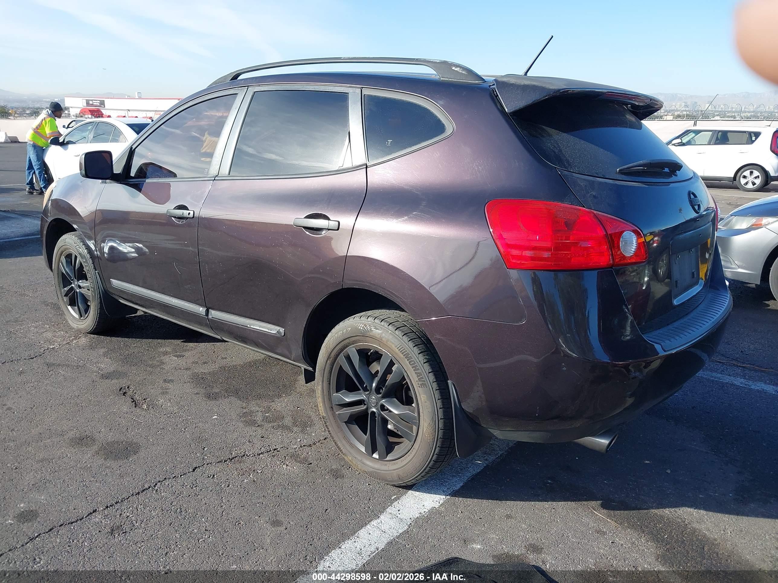 NISSAN ROGUE image 3