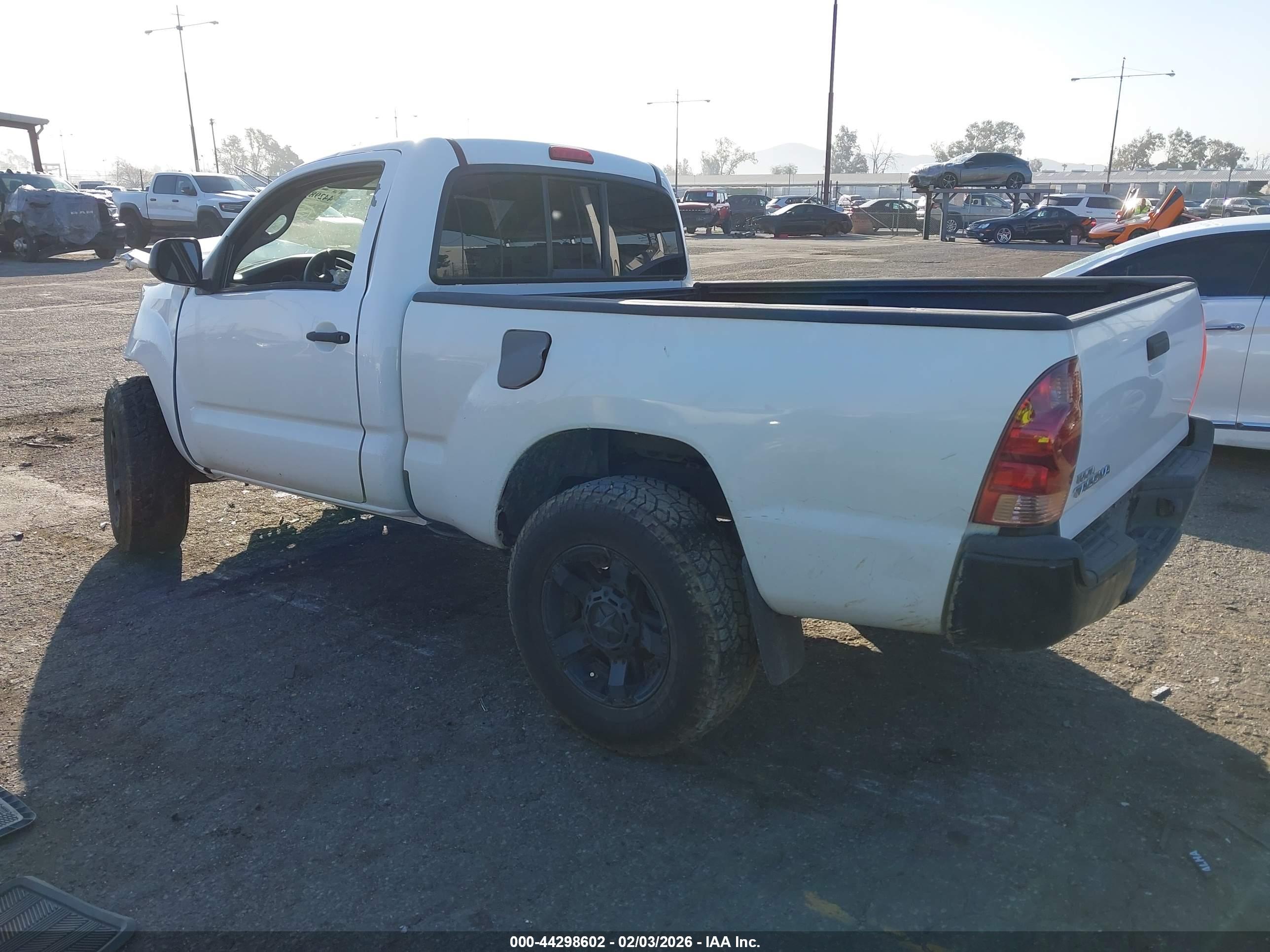 TOYOTA TACOMA image 3