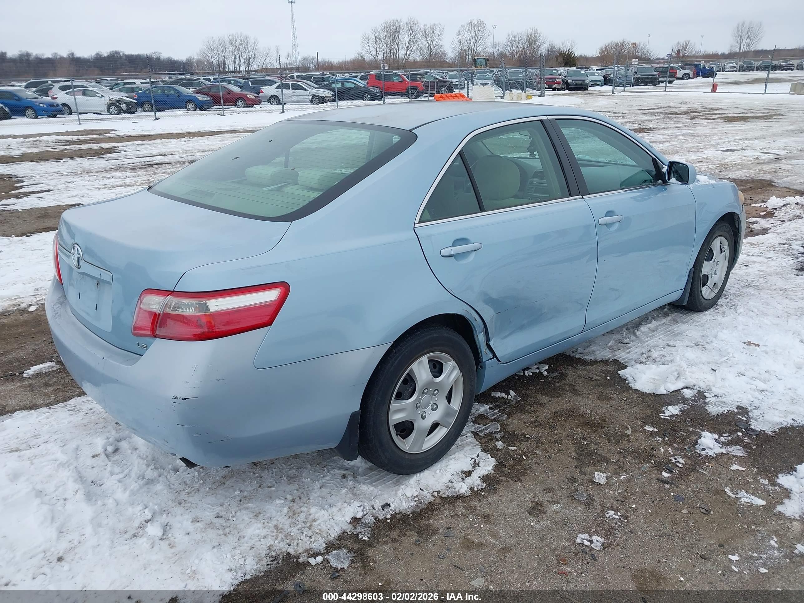 TOYOTA CAMRY image 4